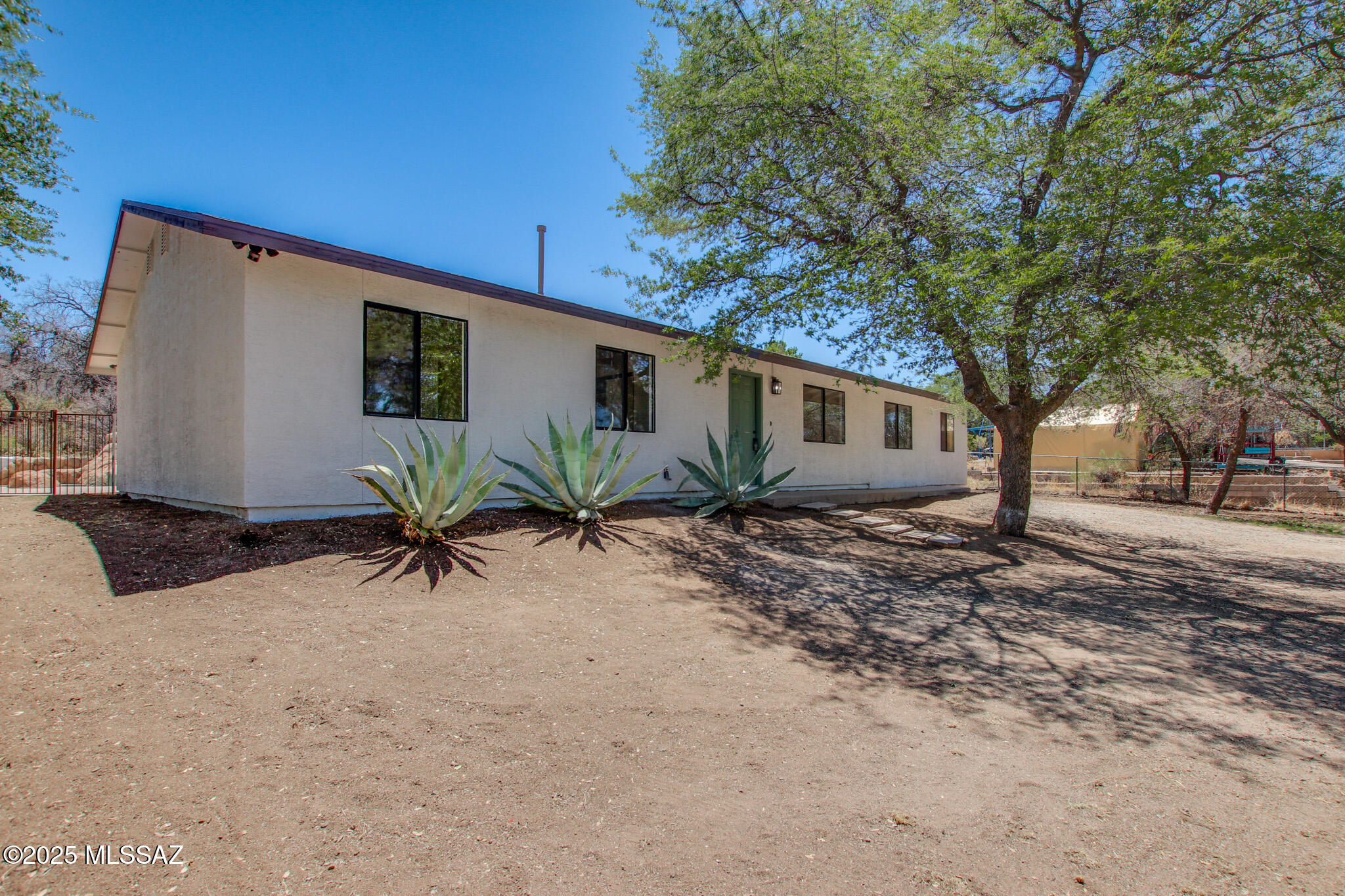 320 N Estill Drive