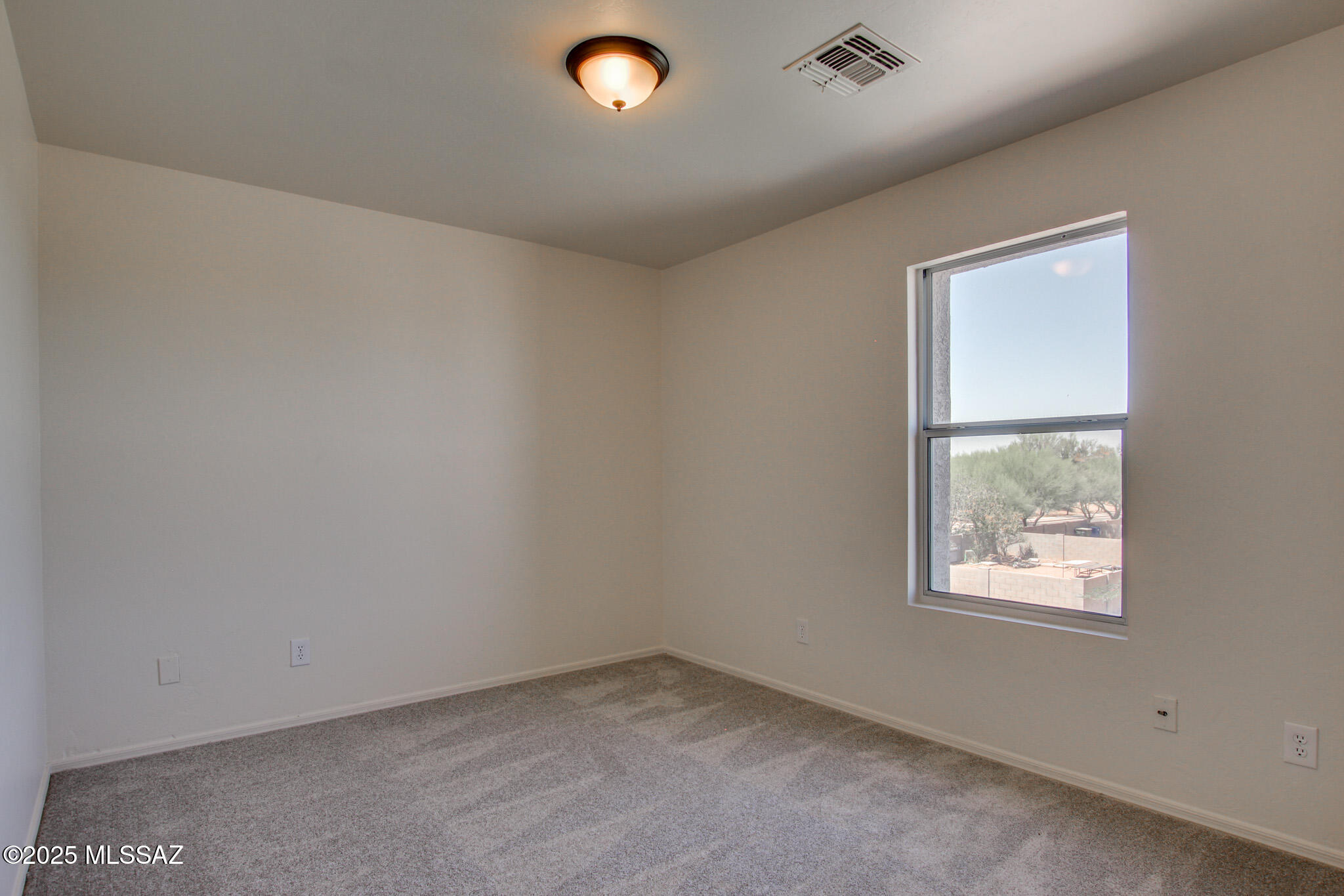 6257 E Stonechat Drive