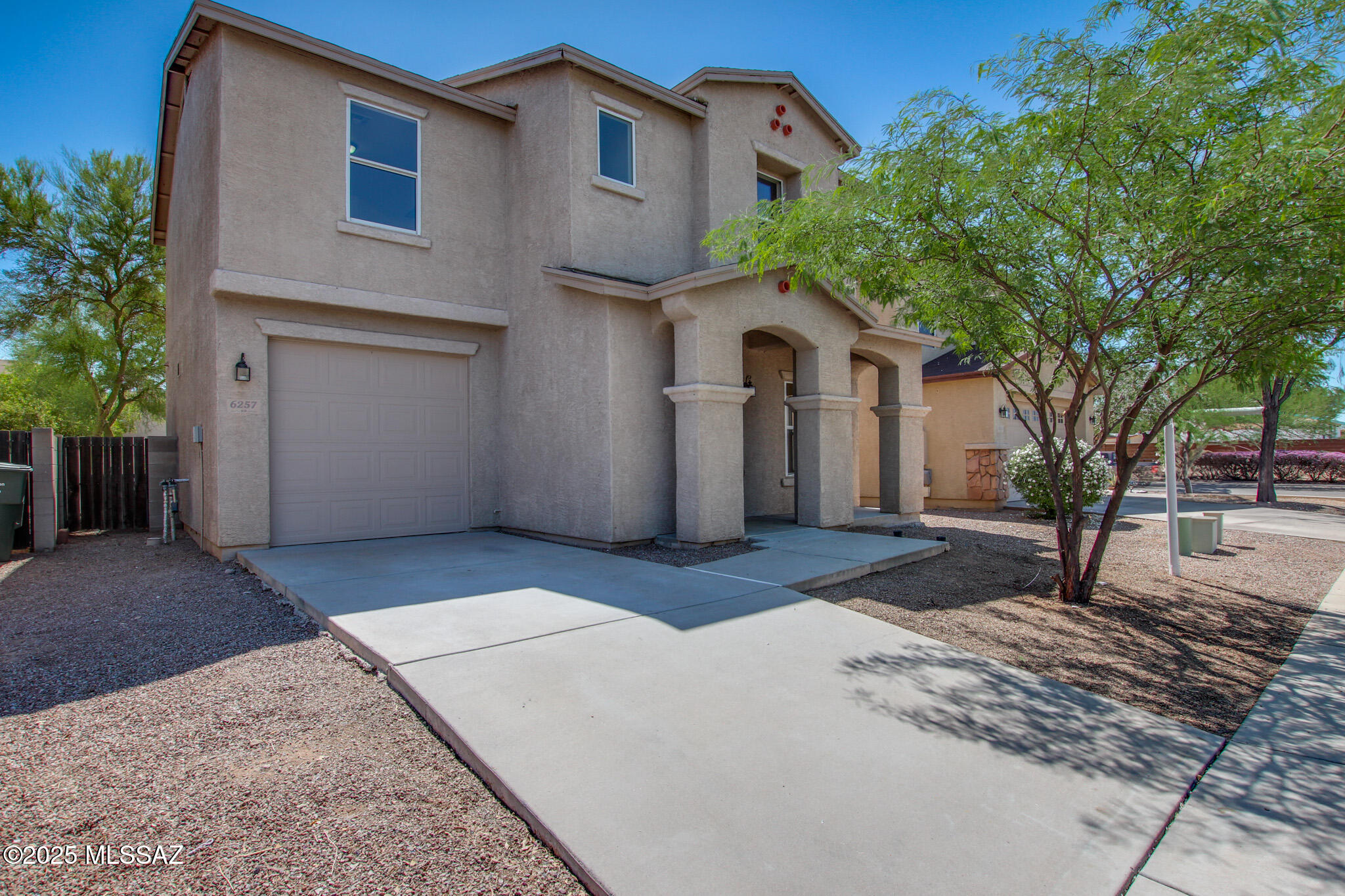 6257 E Stonechat Drive