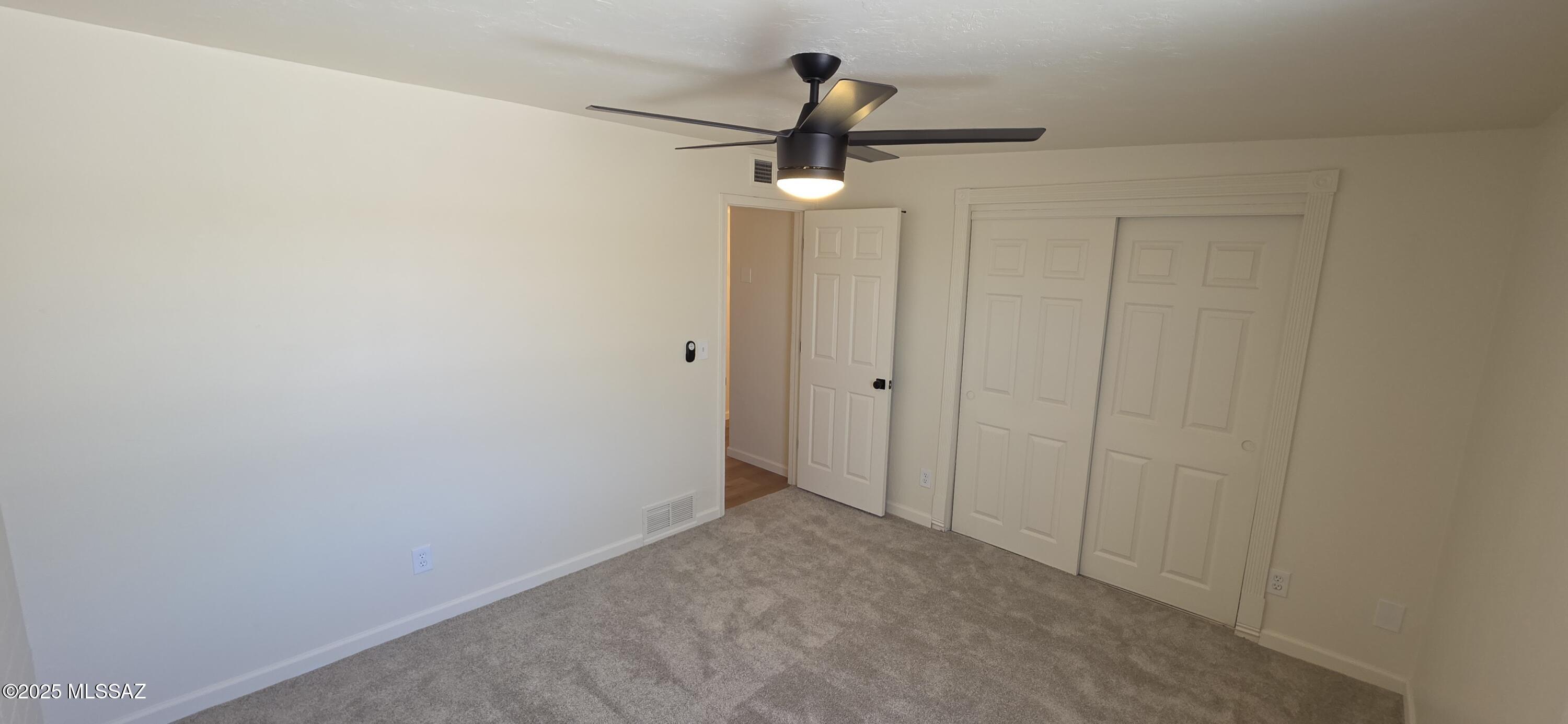 102 W Mossman Road