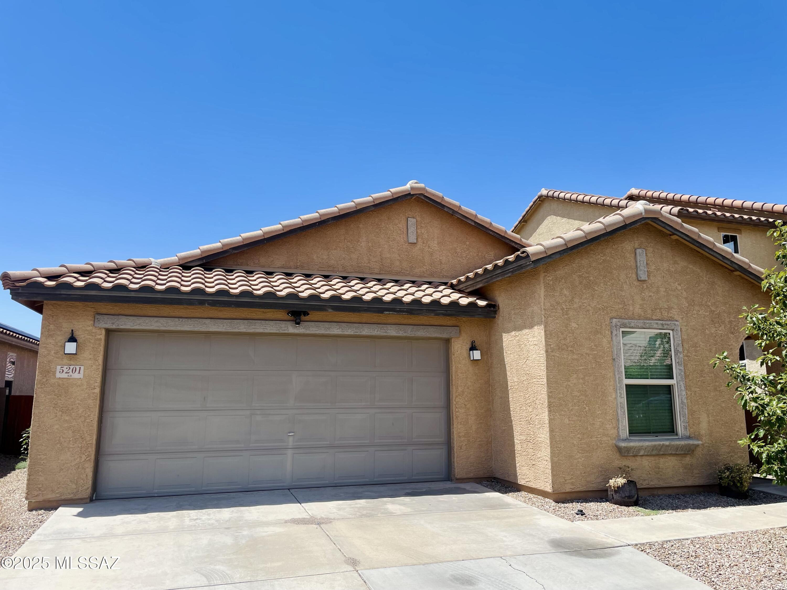 5201 E Fairy Duster Drive