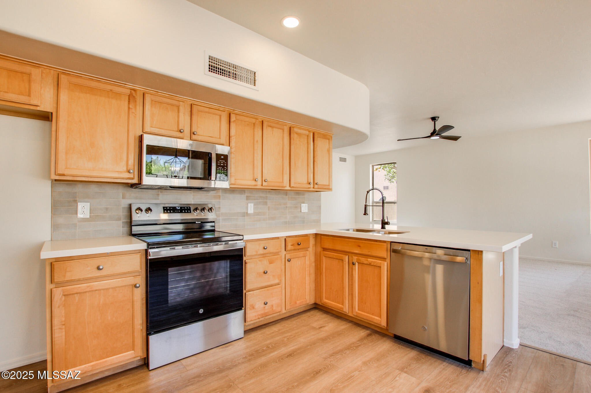 1994 W Golden Rose Place