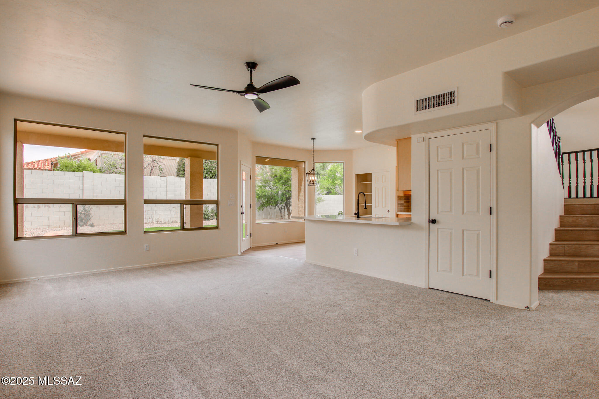 1994 W Golden Rose Place