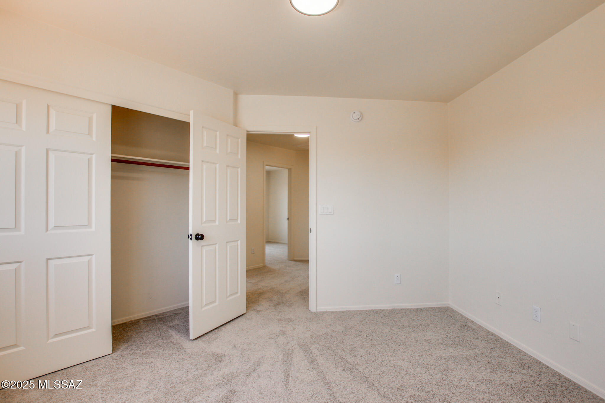 1994 W Golden Rose Place