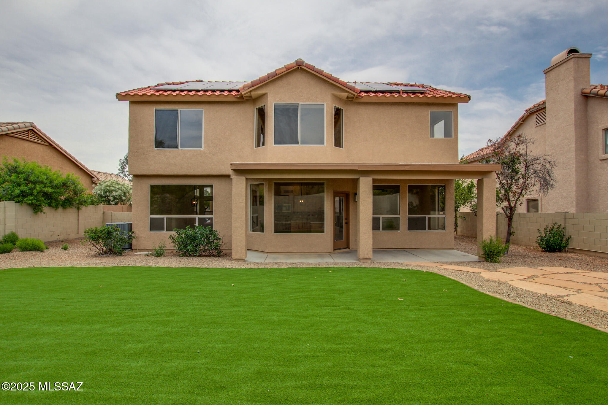 1994 W Golden Rose Place