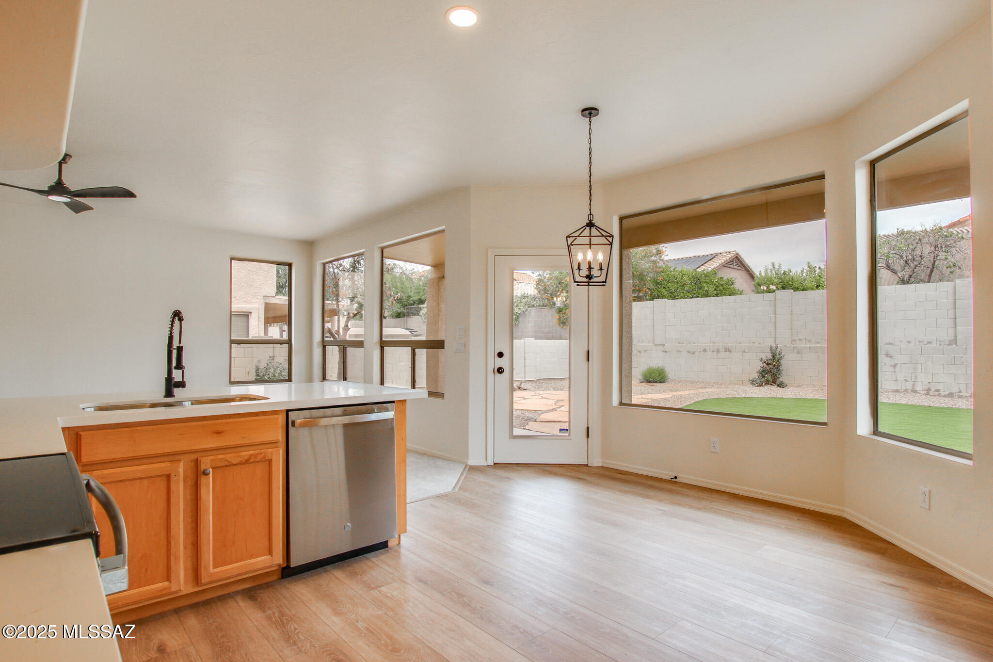 1994 W Golden Rose Place