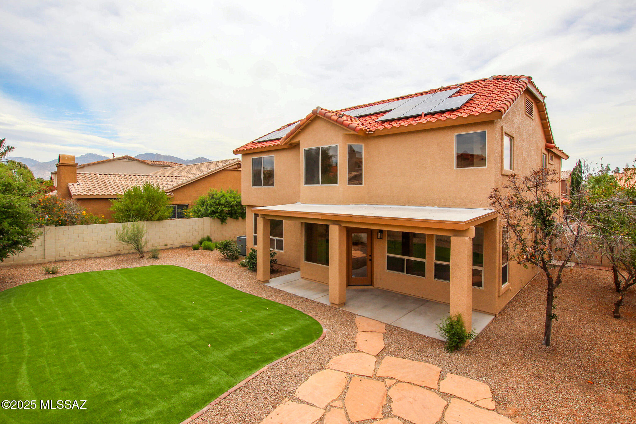 1994 W Golden Rose Place