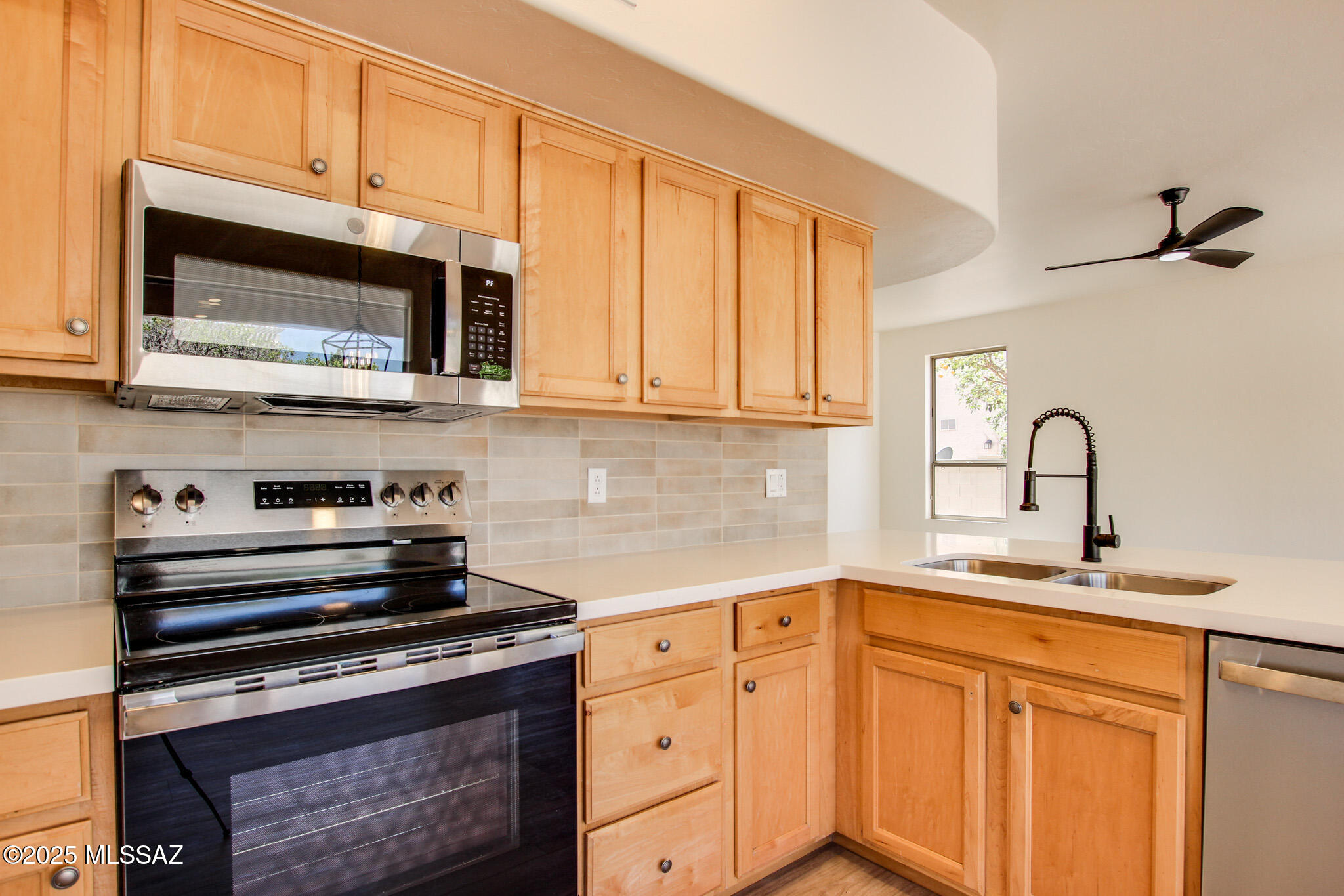 1994 W Golden Rose Place