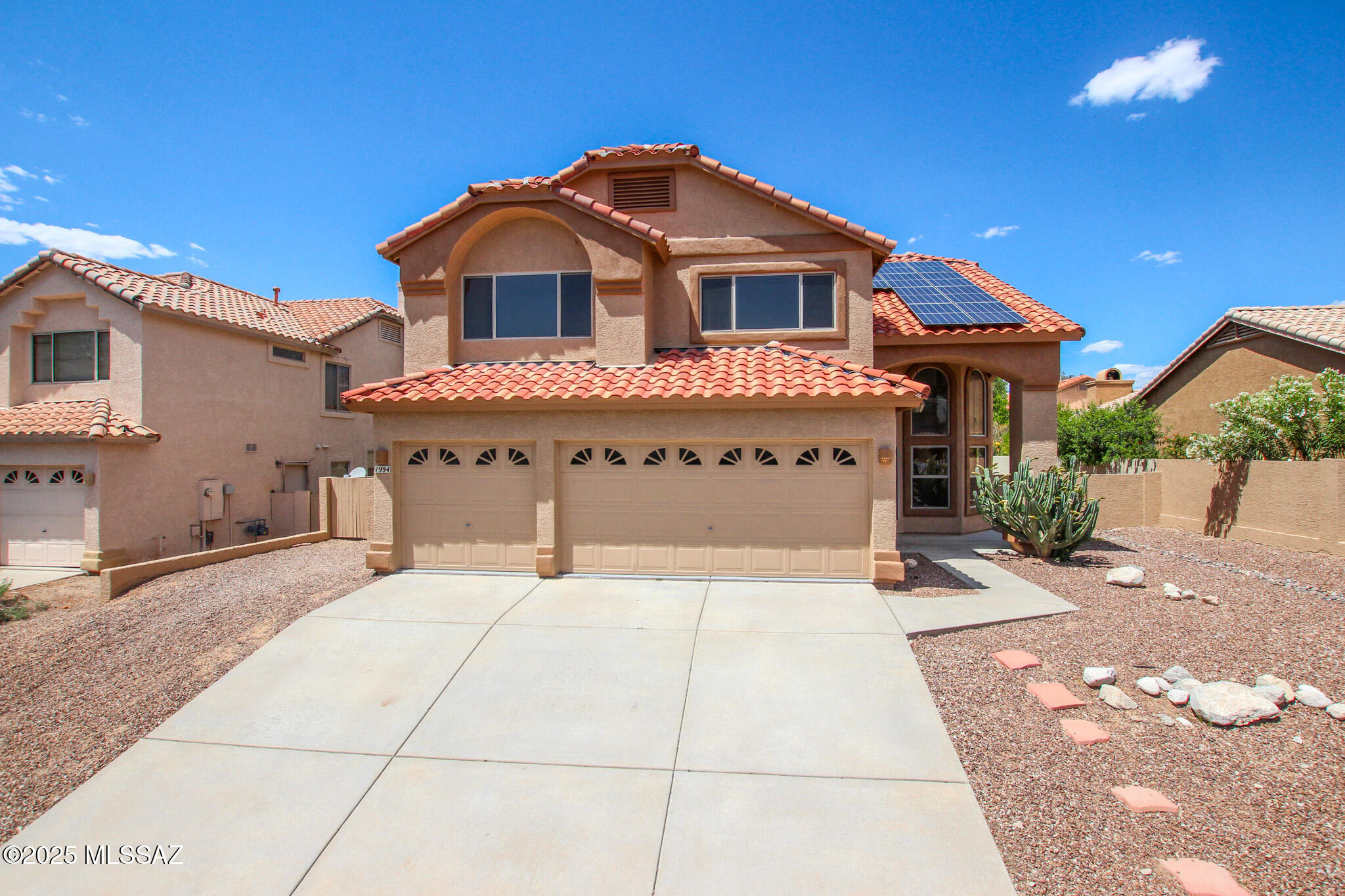 1994 W Golden Rose Place