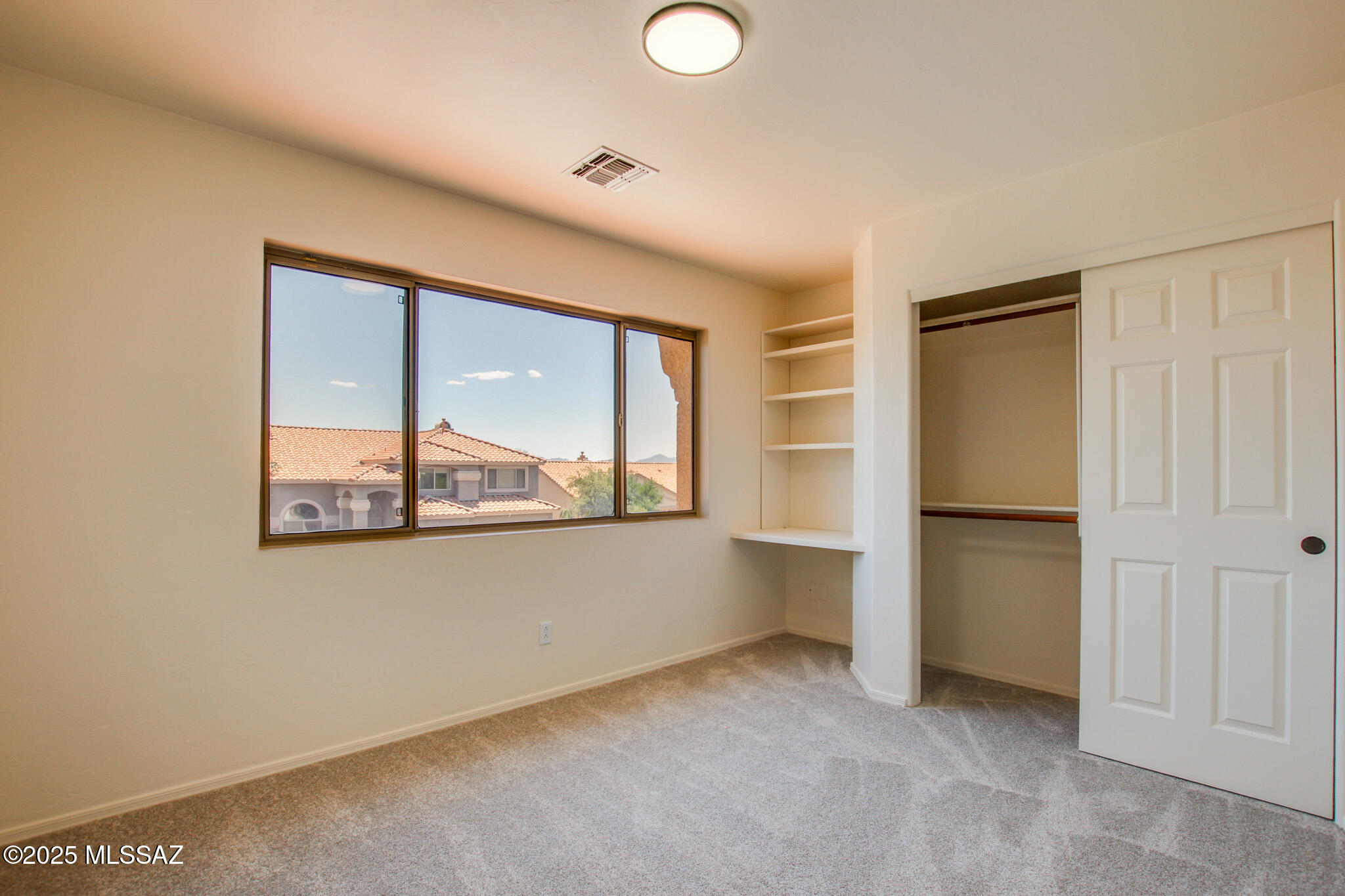 1994 W Golden Rose Place