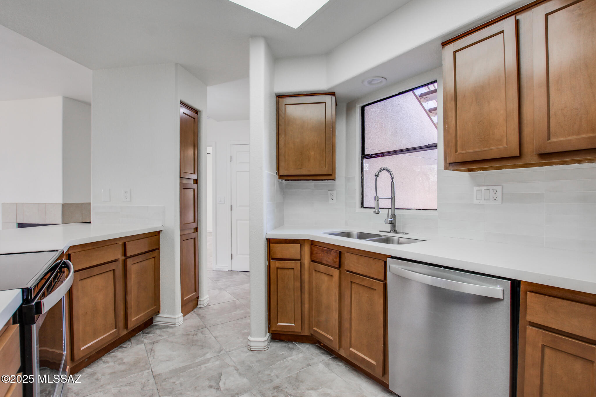 6655 N Canyon Crest Drive Unit: 15105