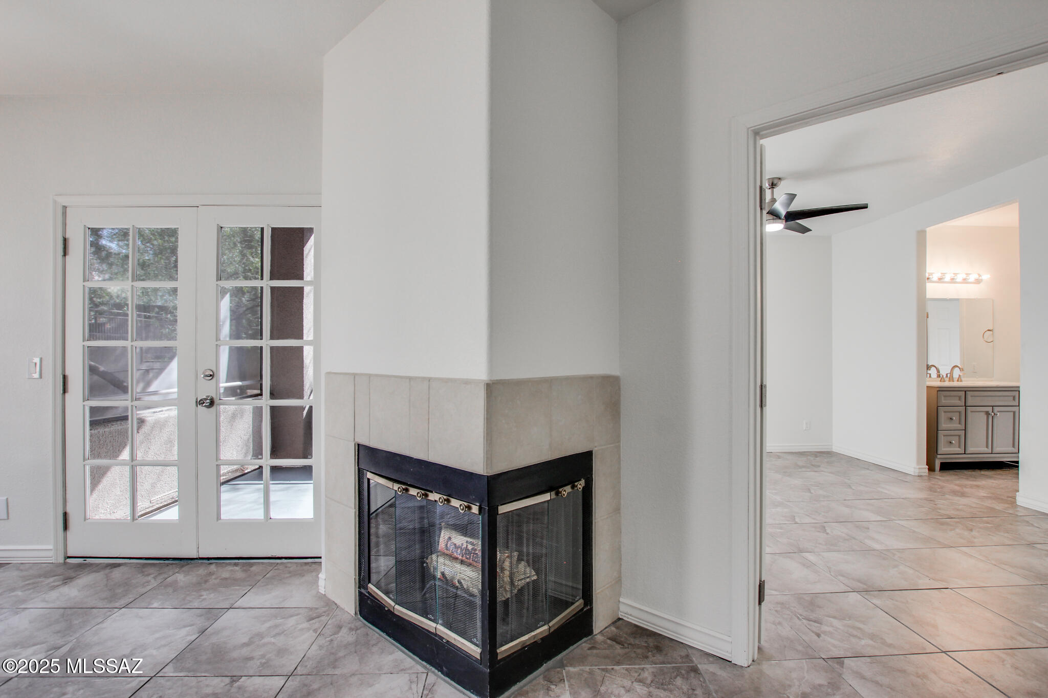 6655 N Canyon Crest Drive Unit: 15105