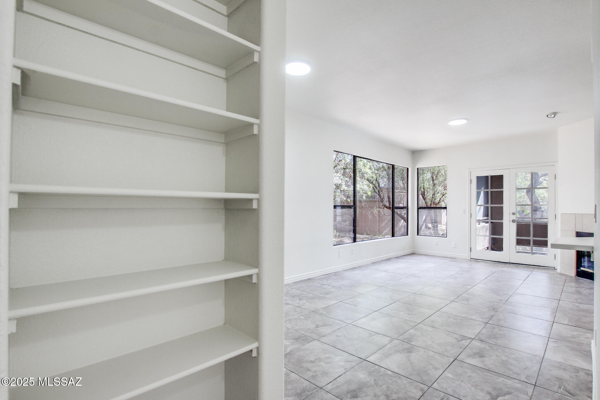 6655 N Canyon Crest Drive Unit: 15105