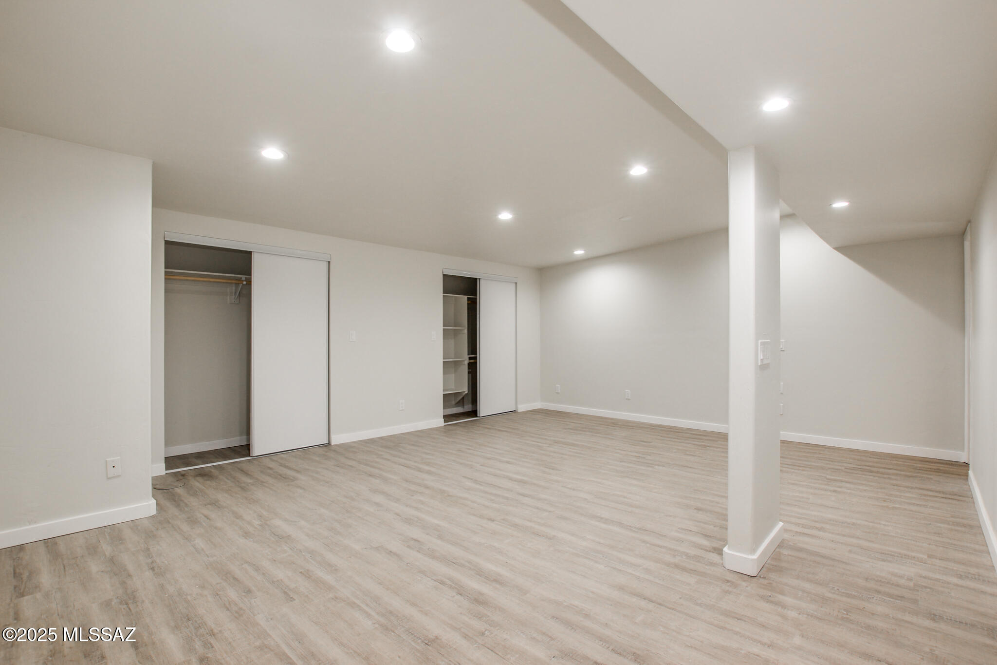 2126 W Calle Fortunado