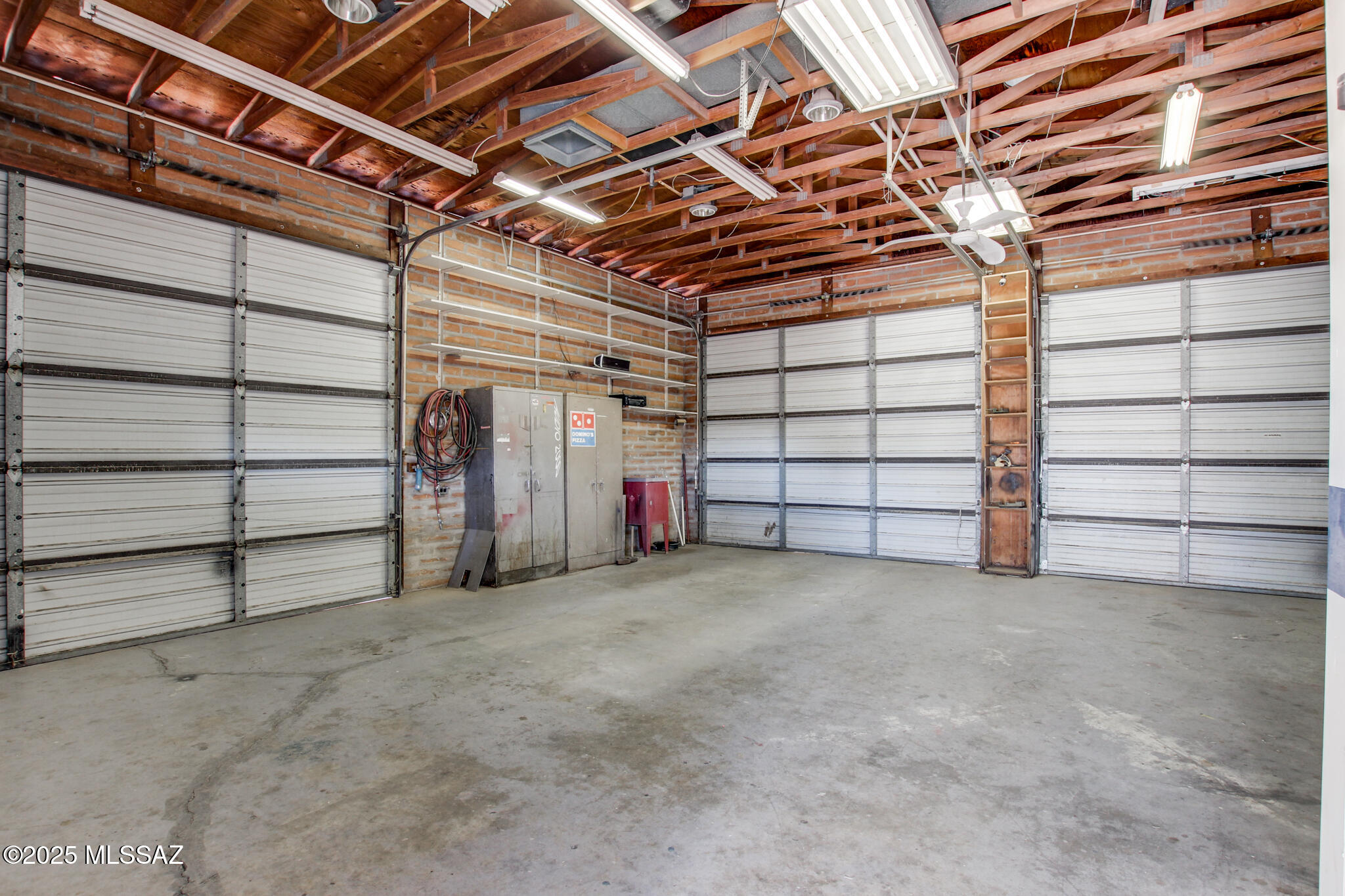 2126 W Calle Fortunado