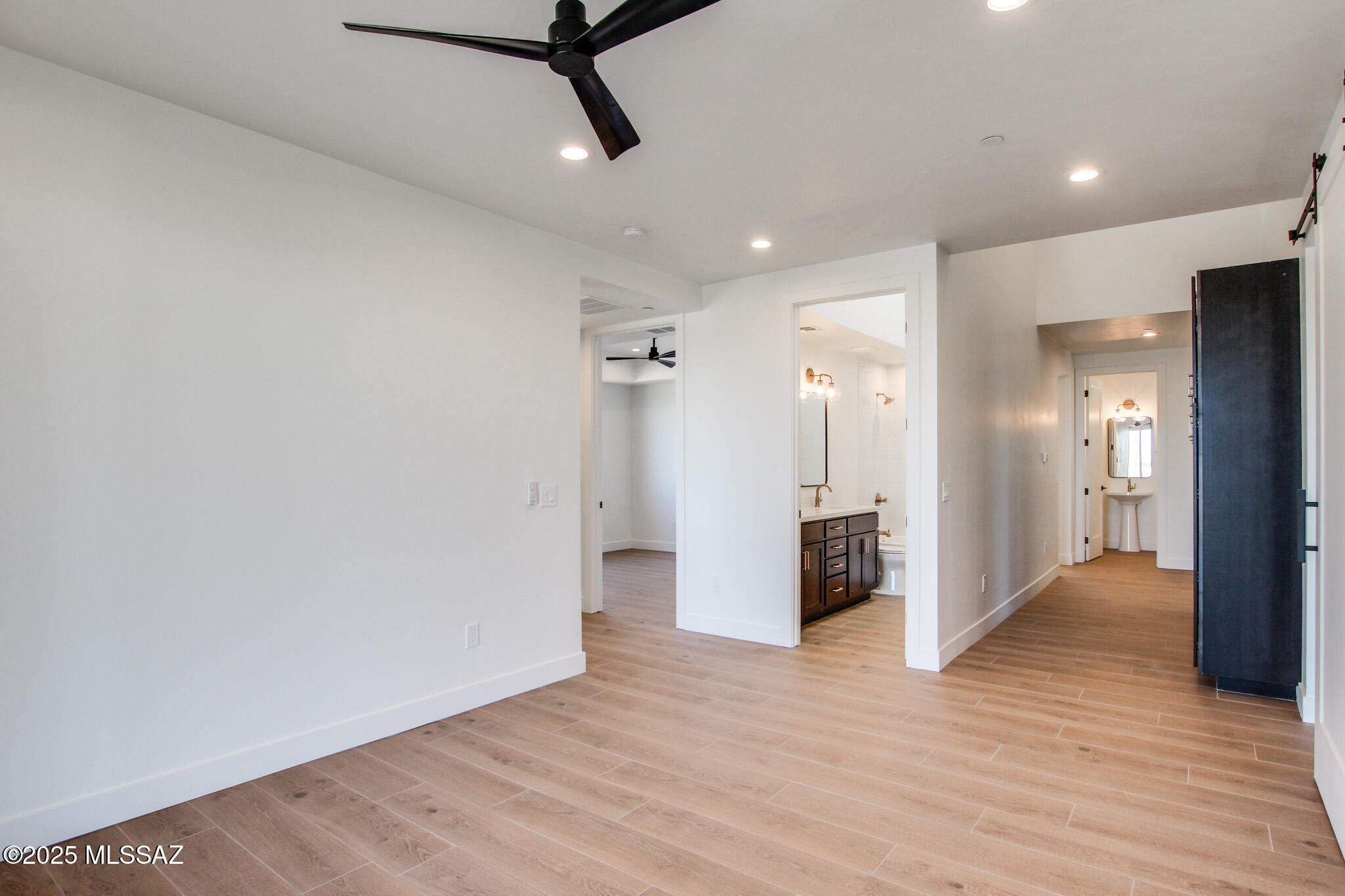 2750 W Black Cloud Court