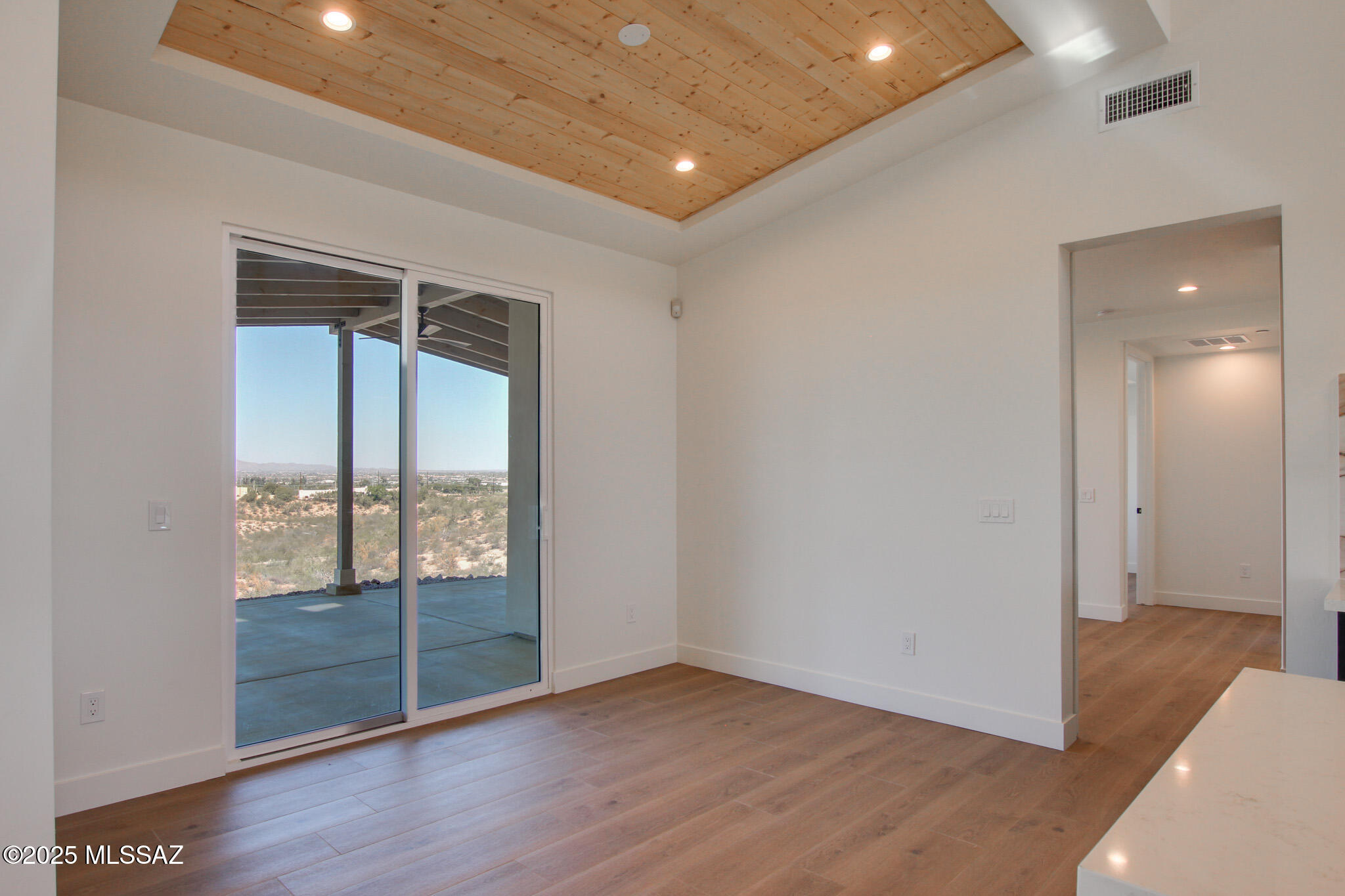 2750 W Black Cloud Court