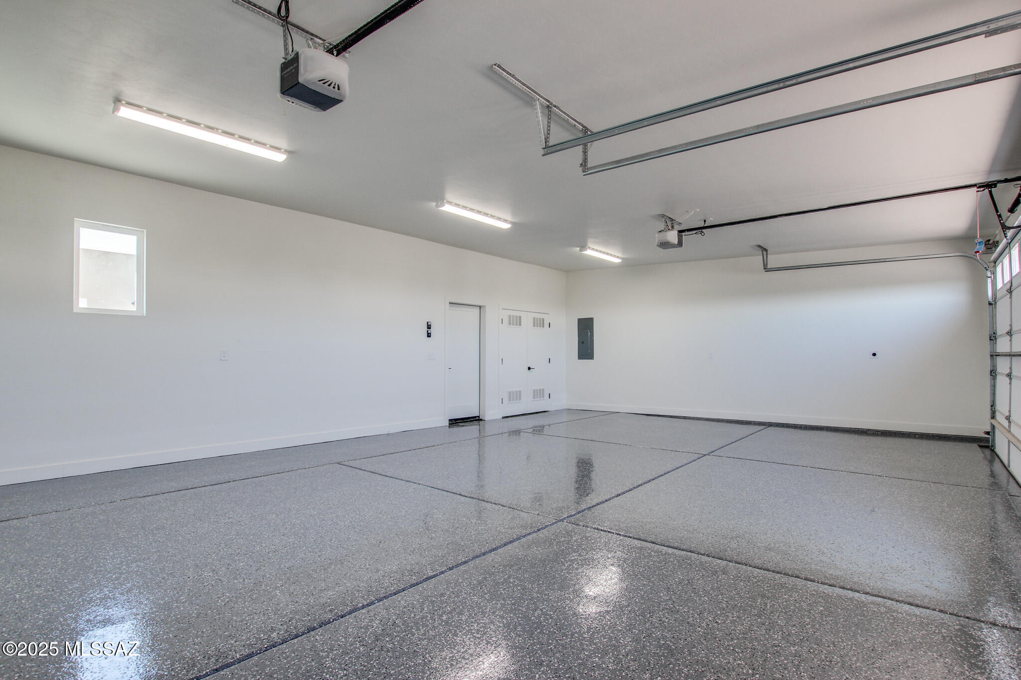 2750 W Black Cloud Court