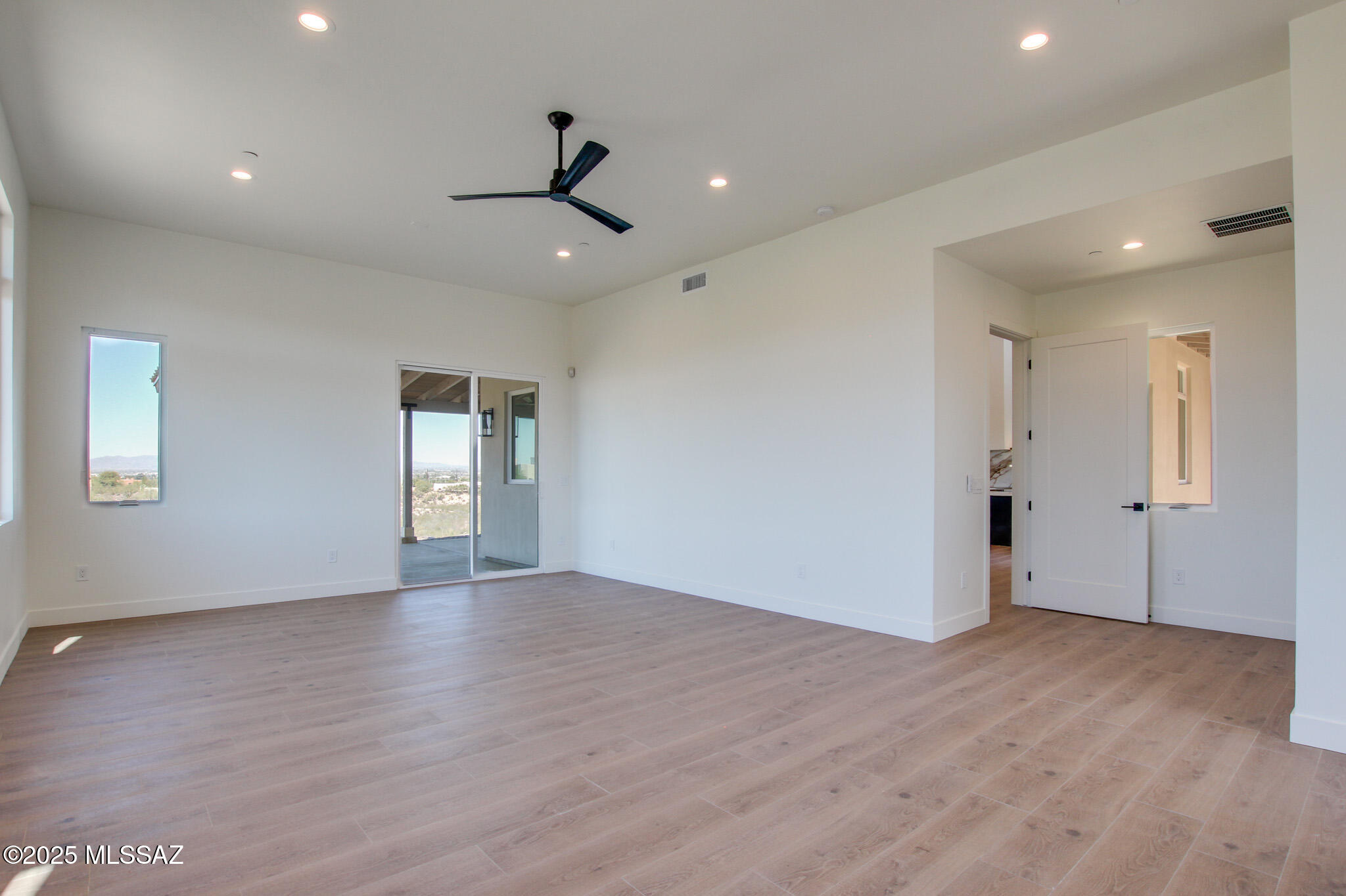 2750 W Black Cloud Court