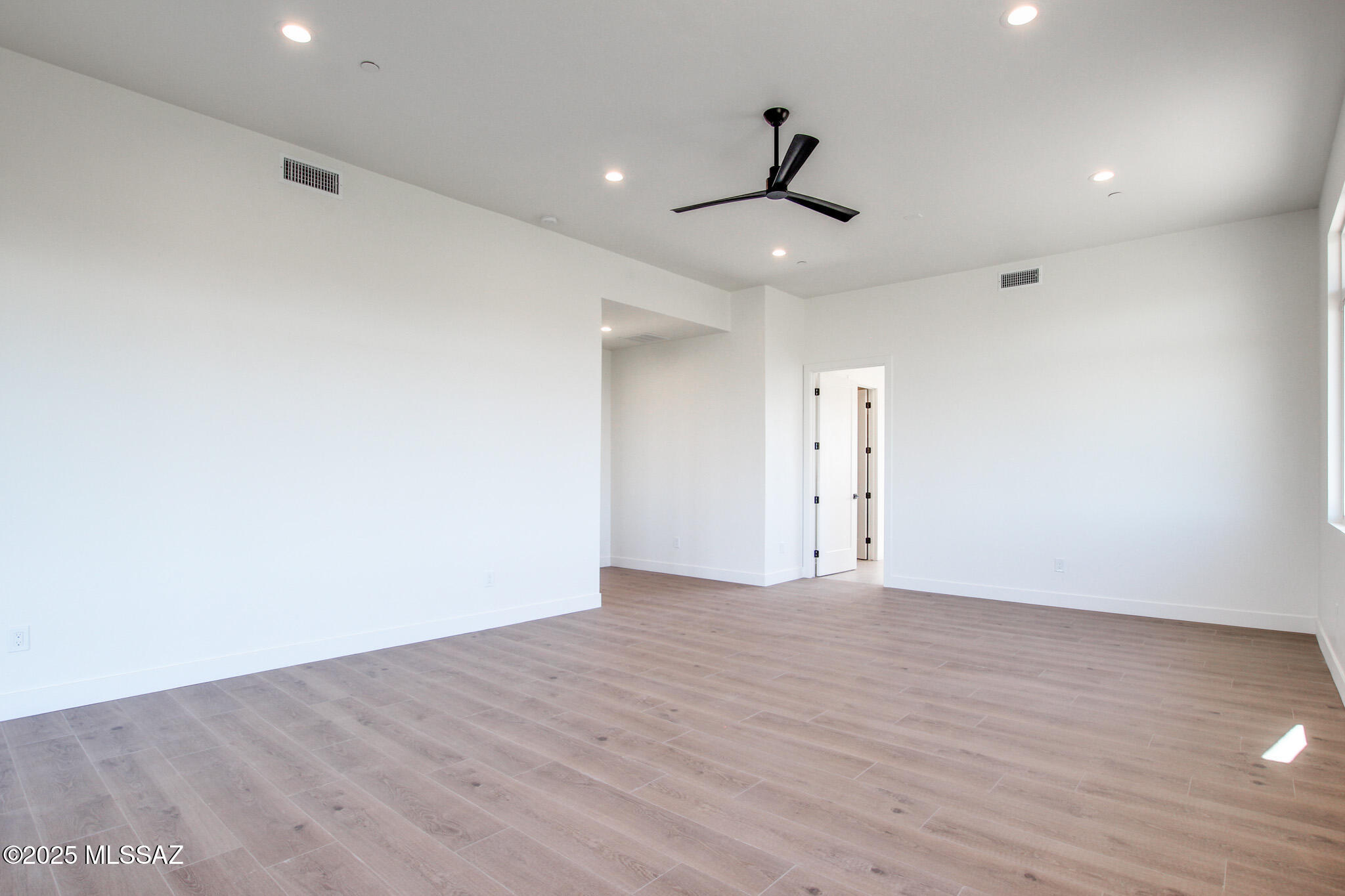 2750 W Black Cloud Court