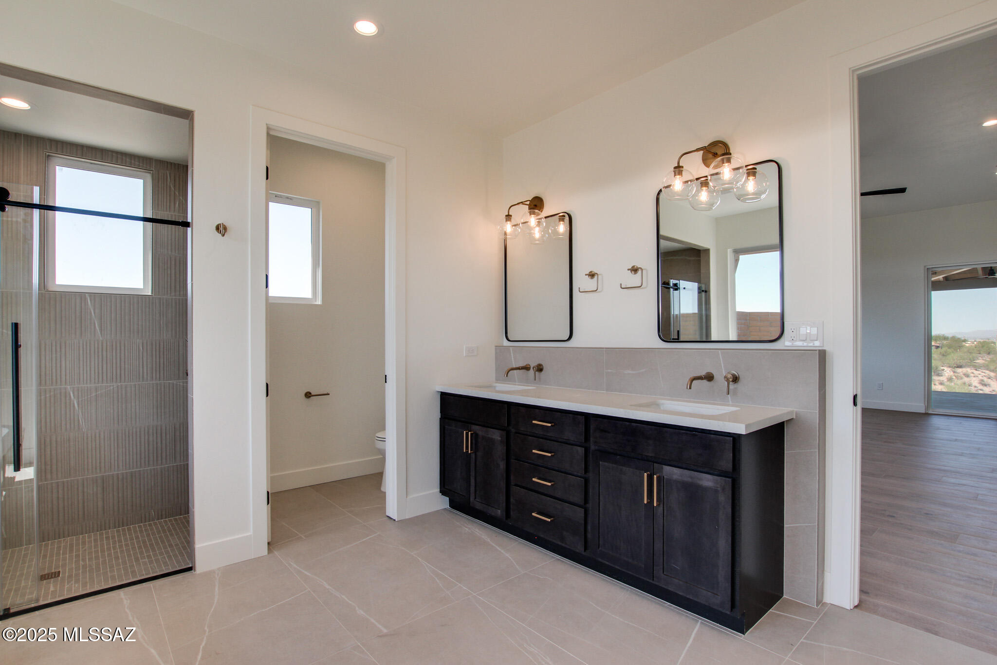 2750 W Black Cloud Court