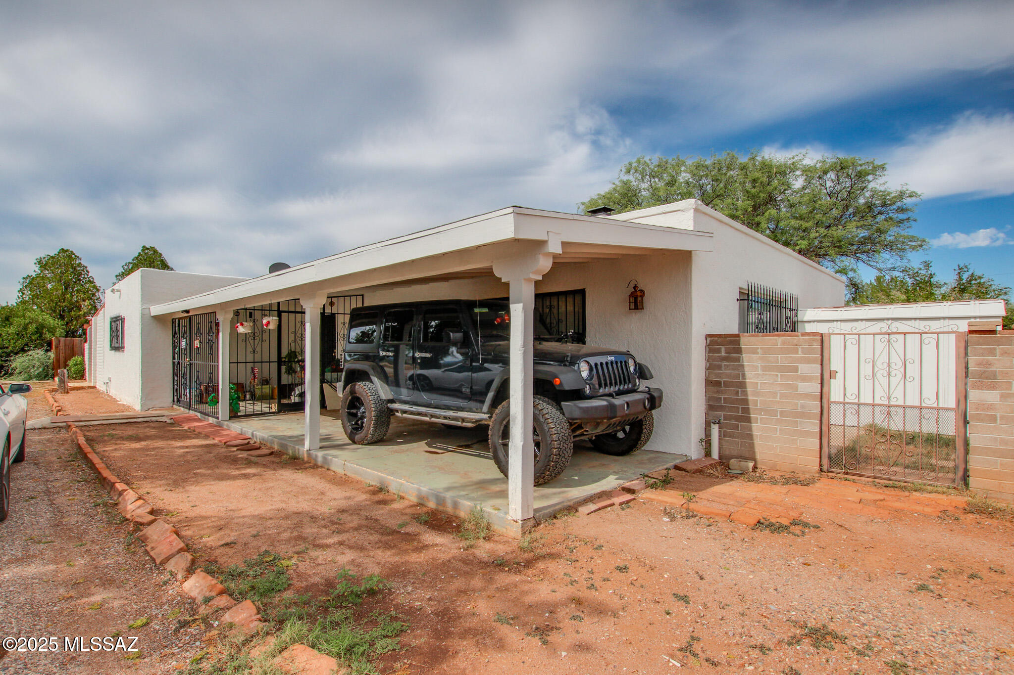 28600 S Nogales Highway