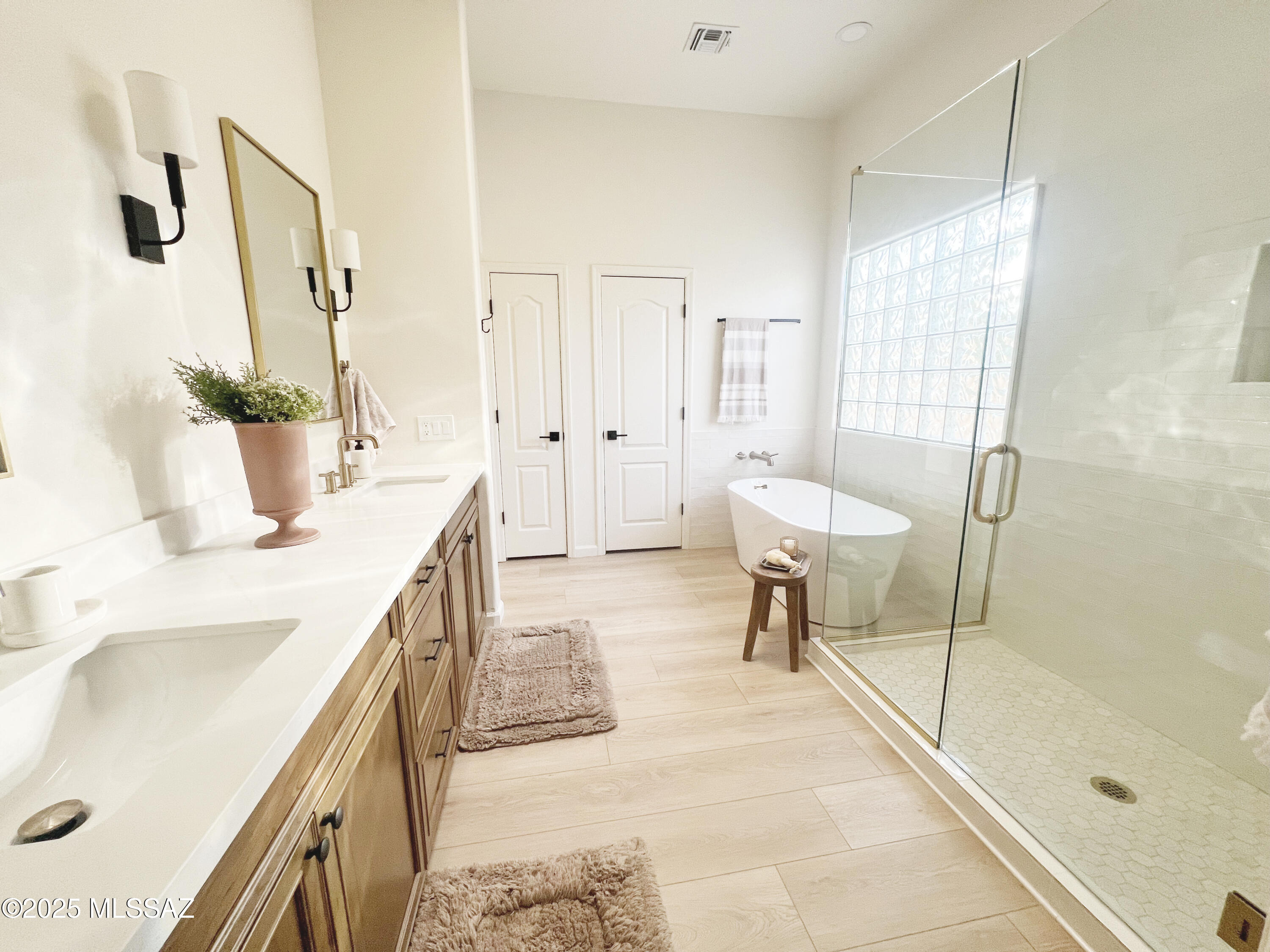 13940 N Bentwater Drive