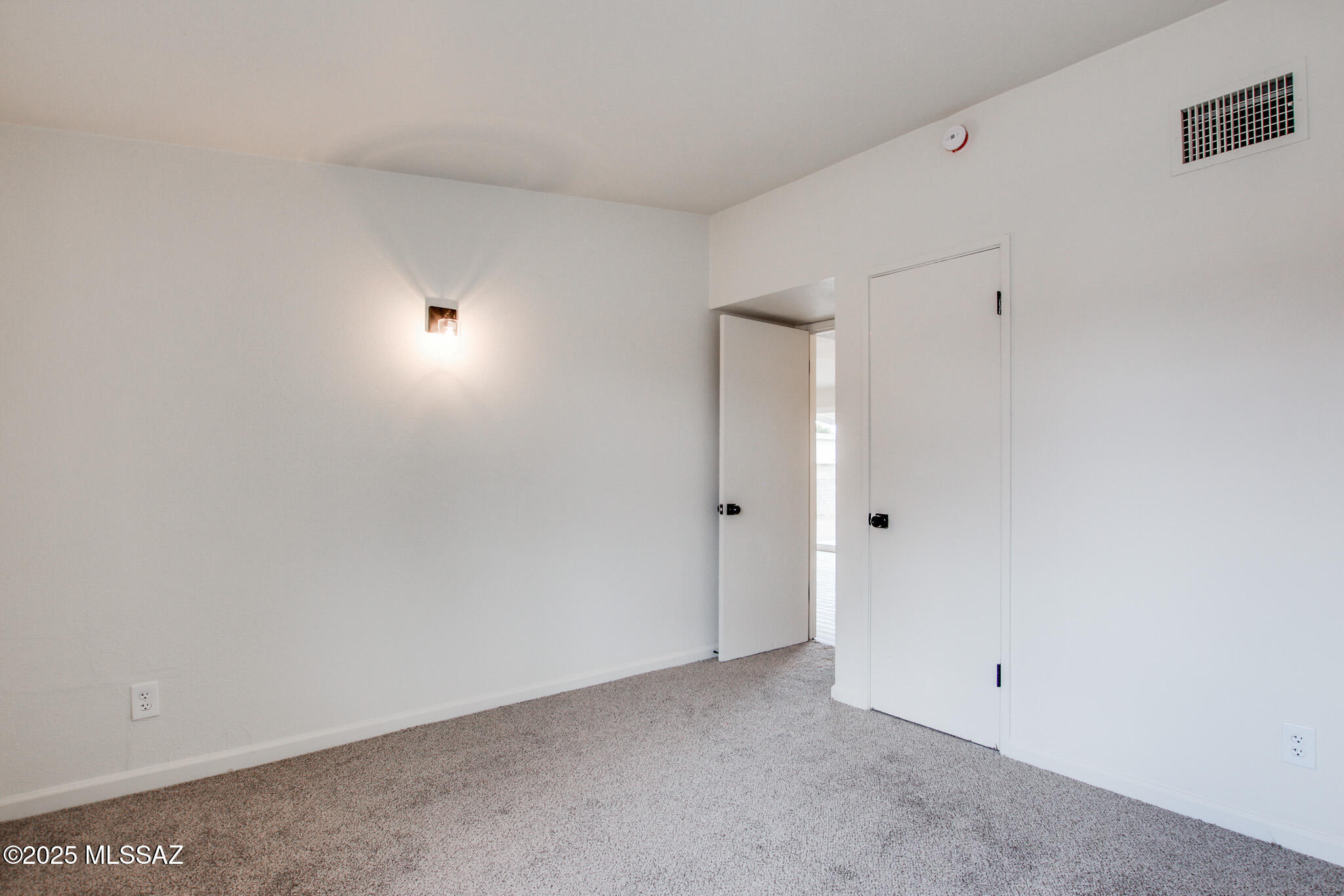 1220 W Fresno Street