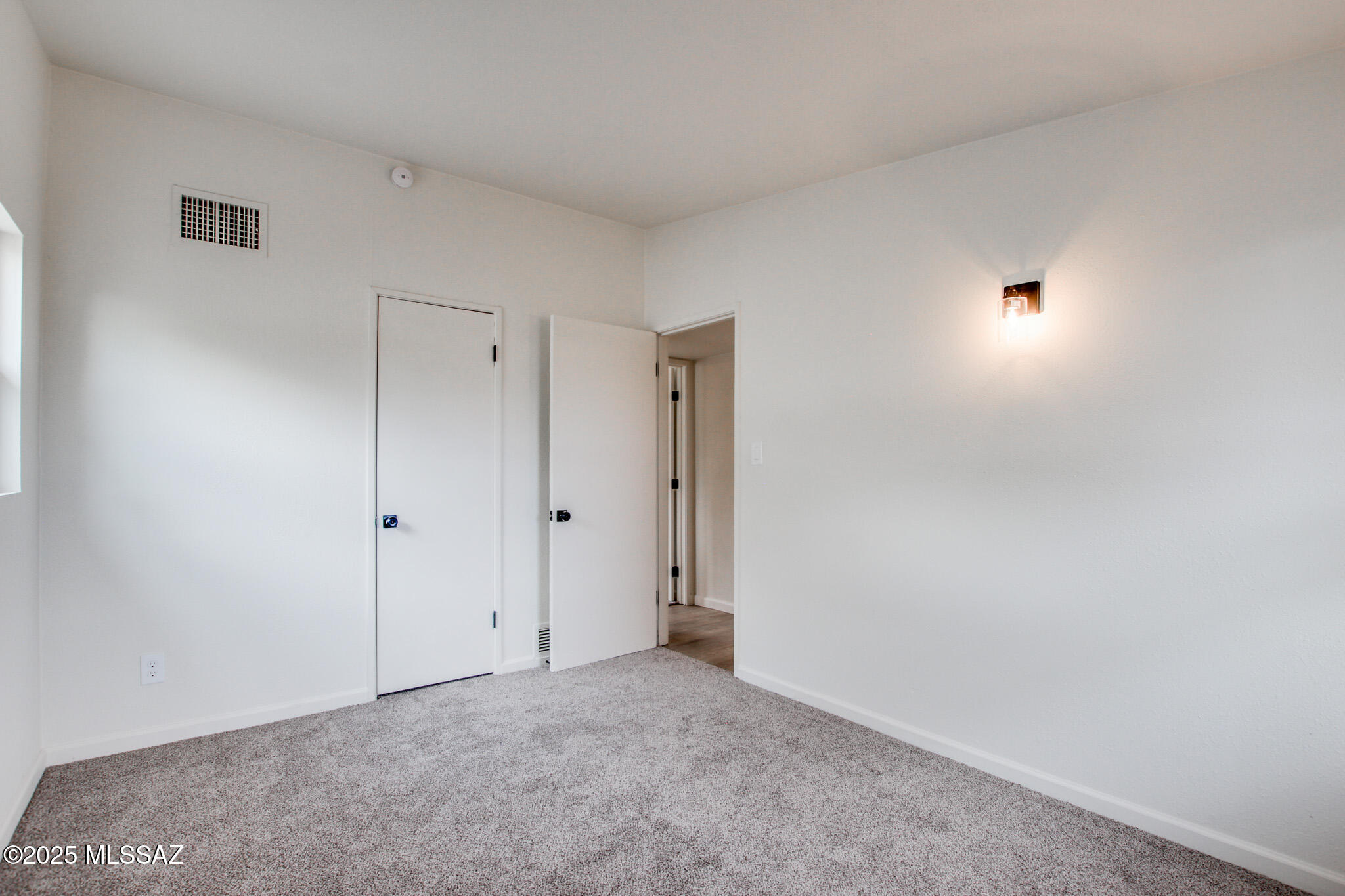 1220 W Fresno Street