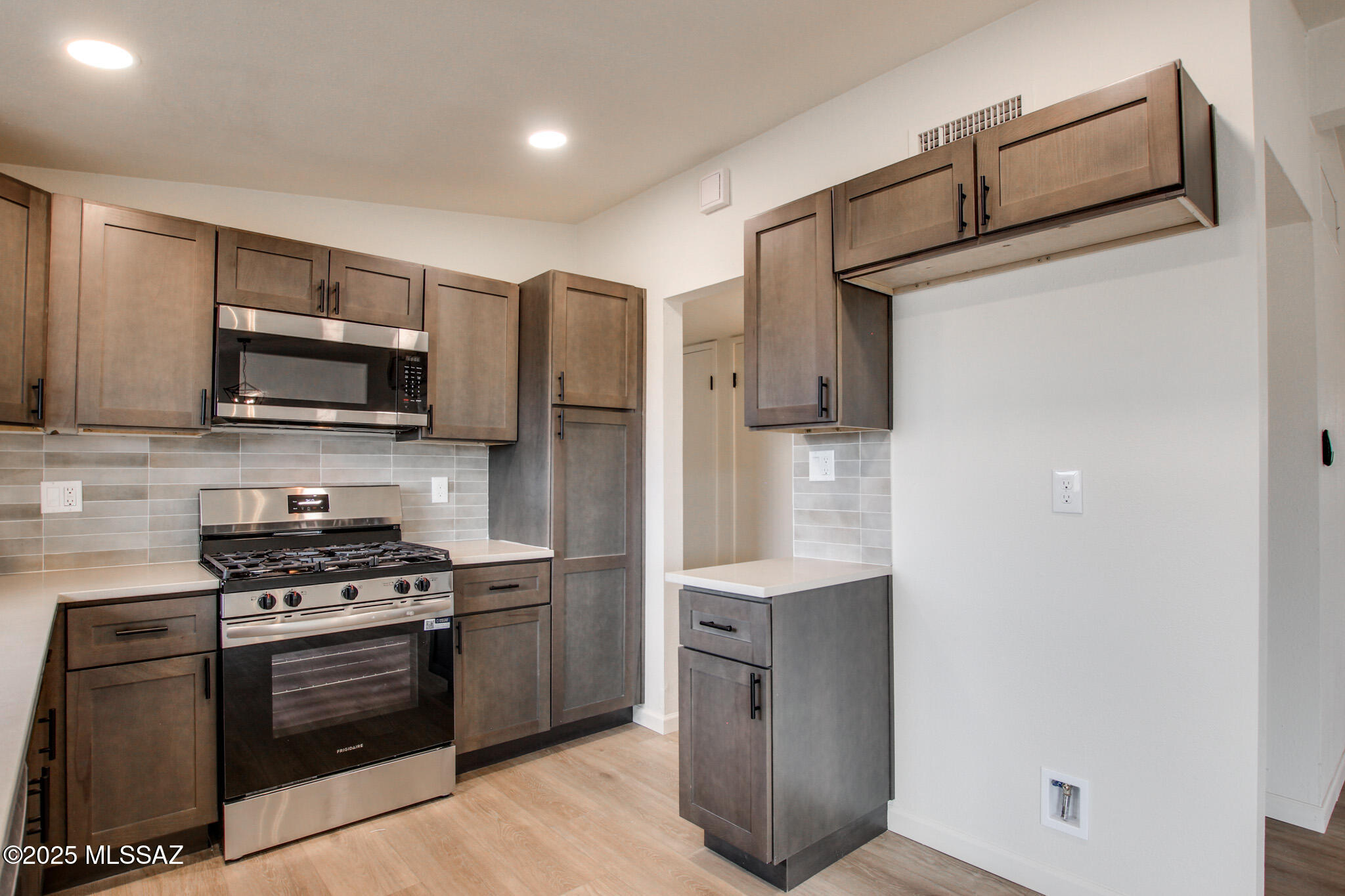 1220 W Fresno Street