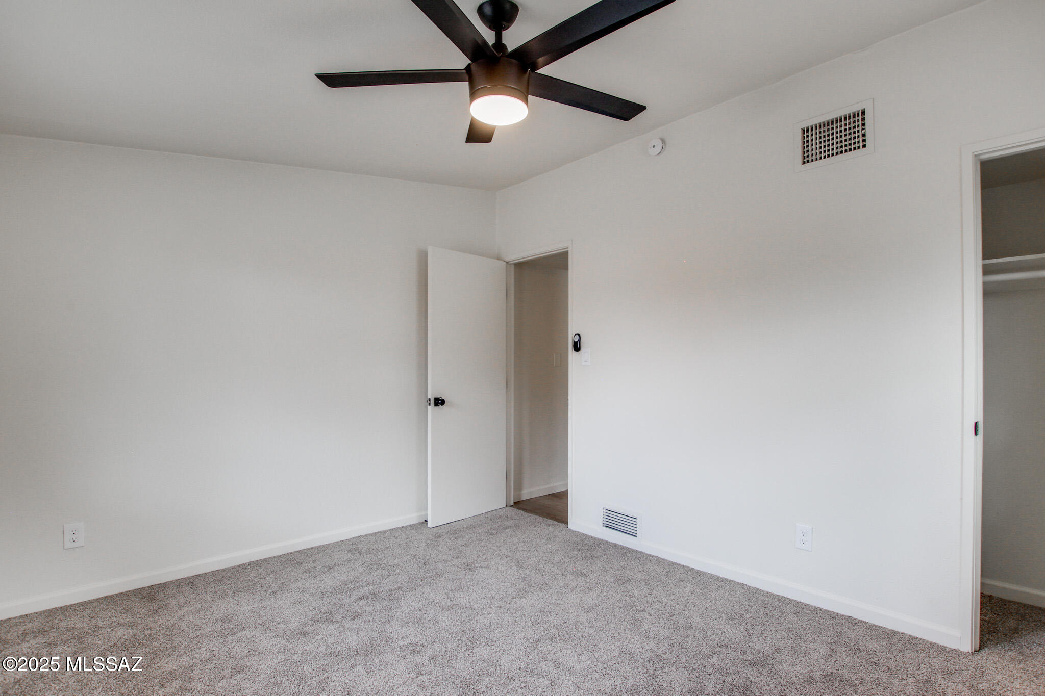 1220 W Fresno Street