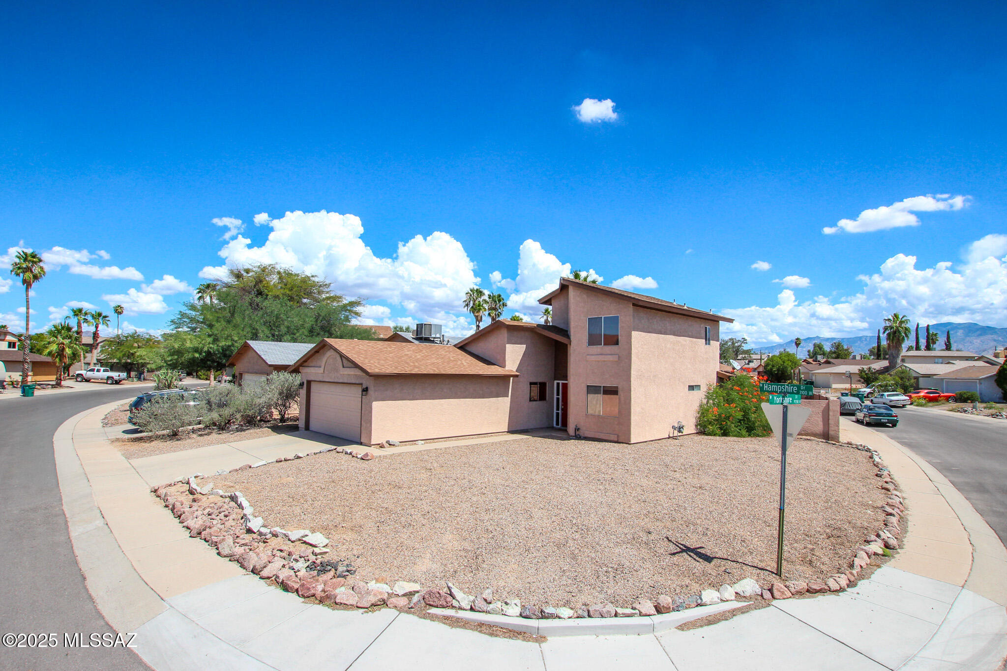 9266 N Hampshire Drive