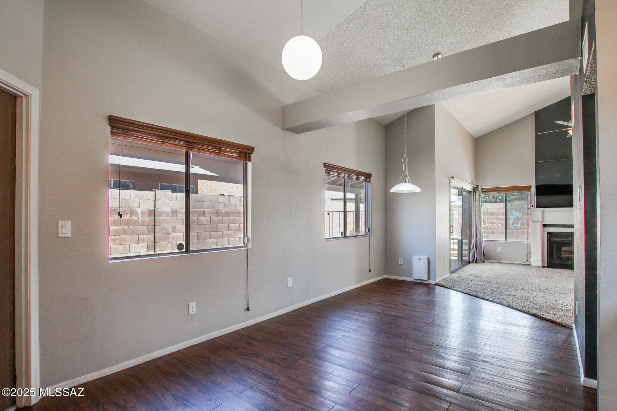 9266 N Hampshire Drive