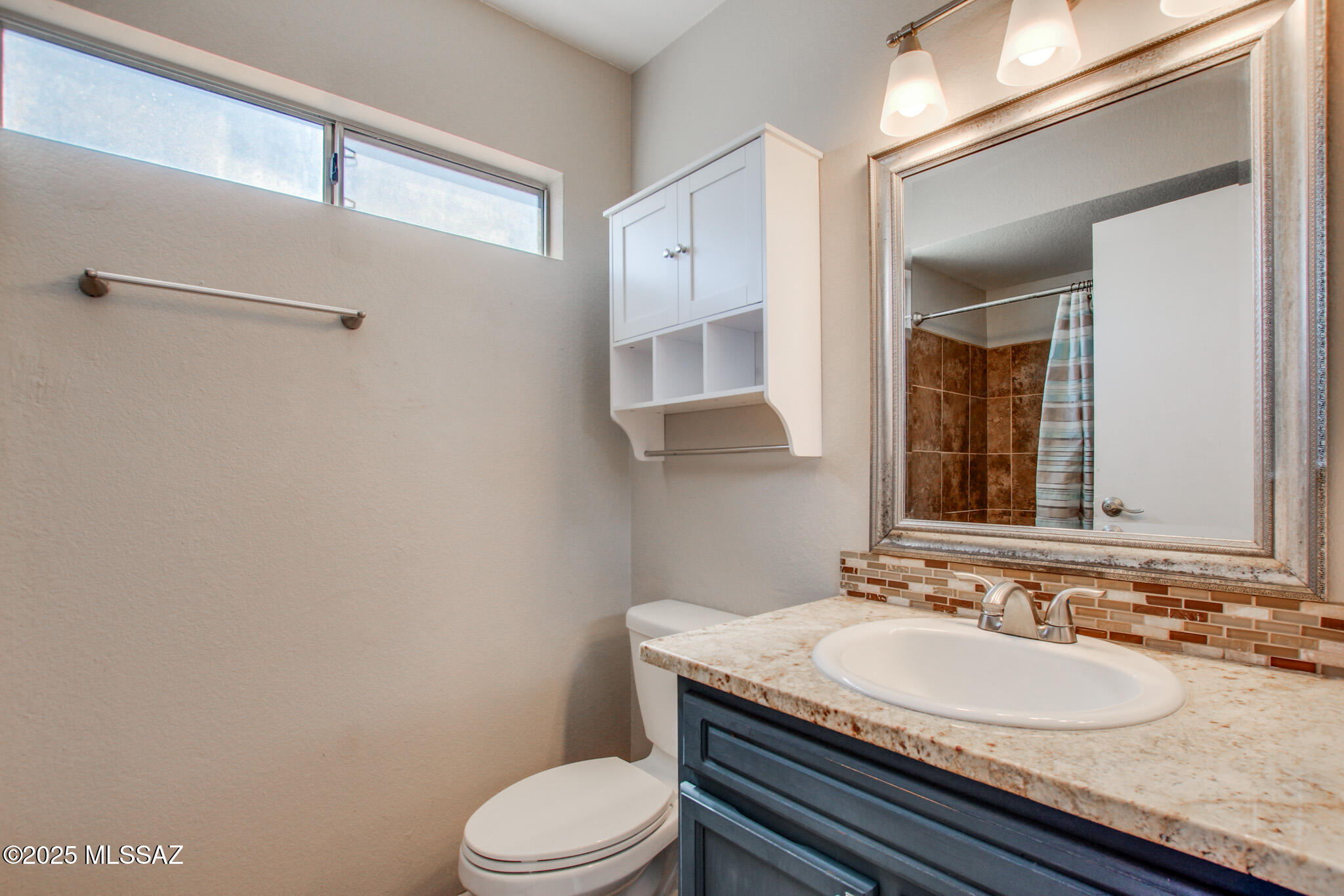 9266 N Hampshire Drive