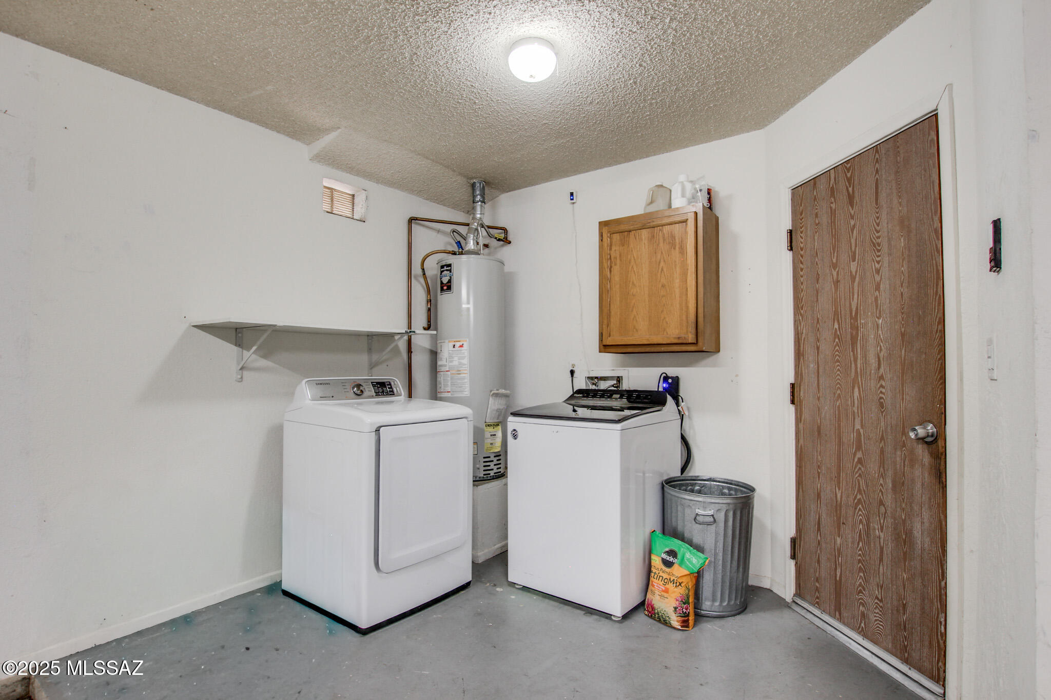 9266 N Hampshire Drive