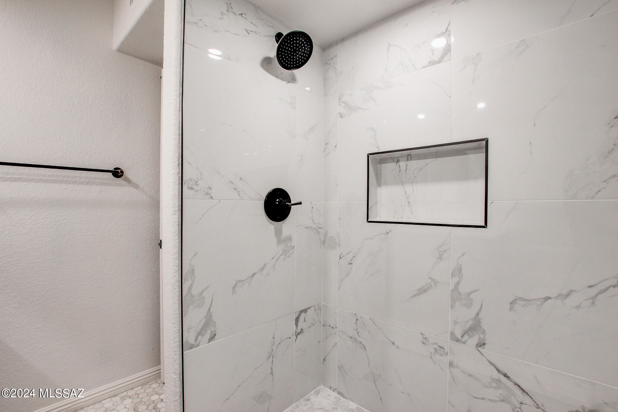 5357 N Paseo De La Terraza