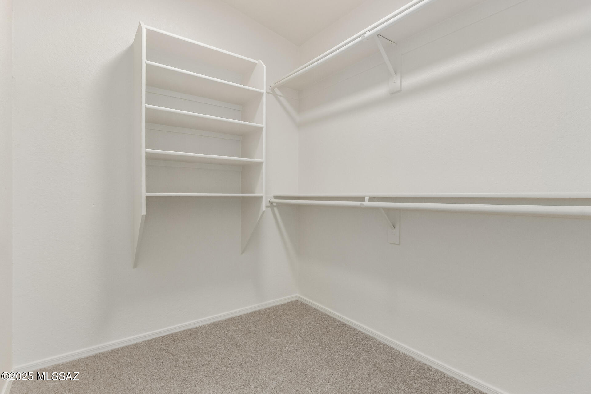 10161 E Queensgate Way