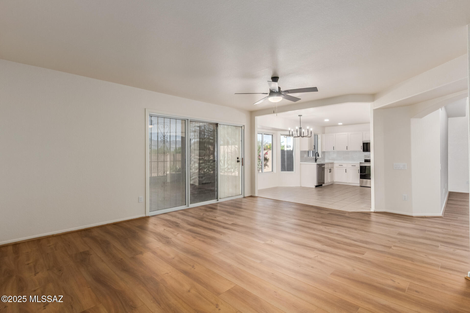 10161 E Queensgate Way