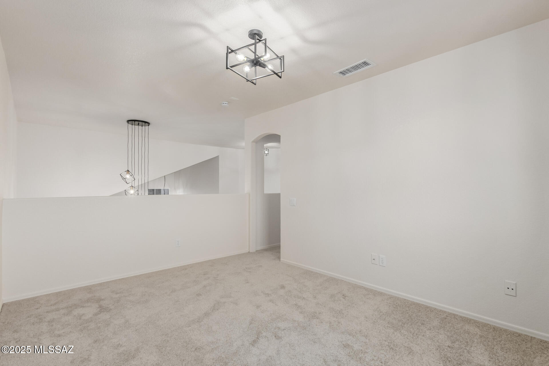 10161 E Queensgate Way