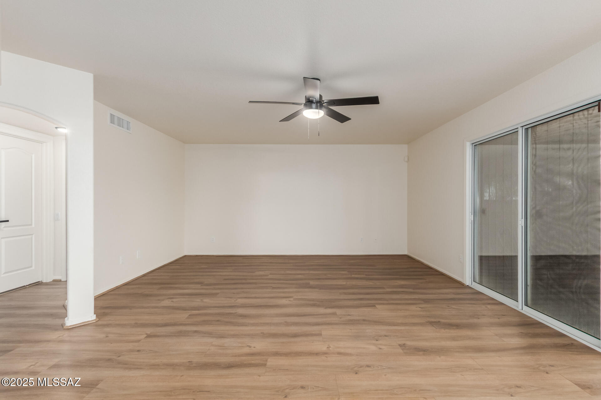 10161 E Queensgate Way