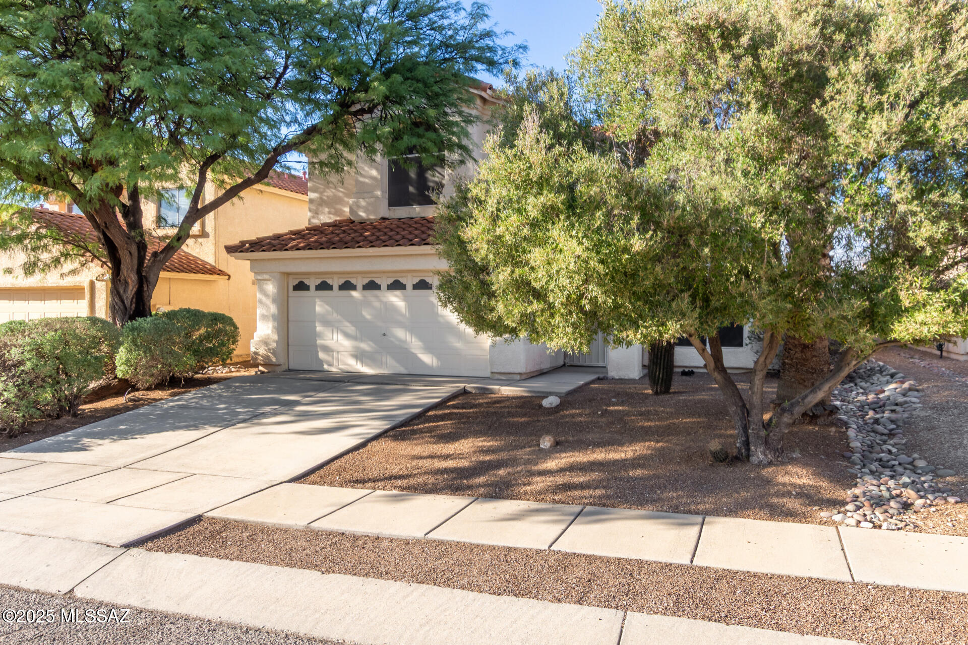 10161 E Queensgate Way