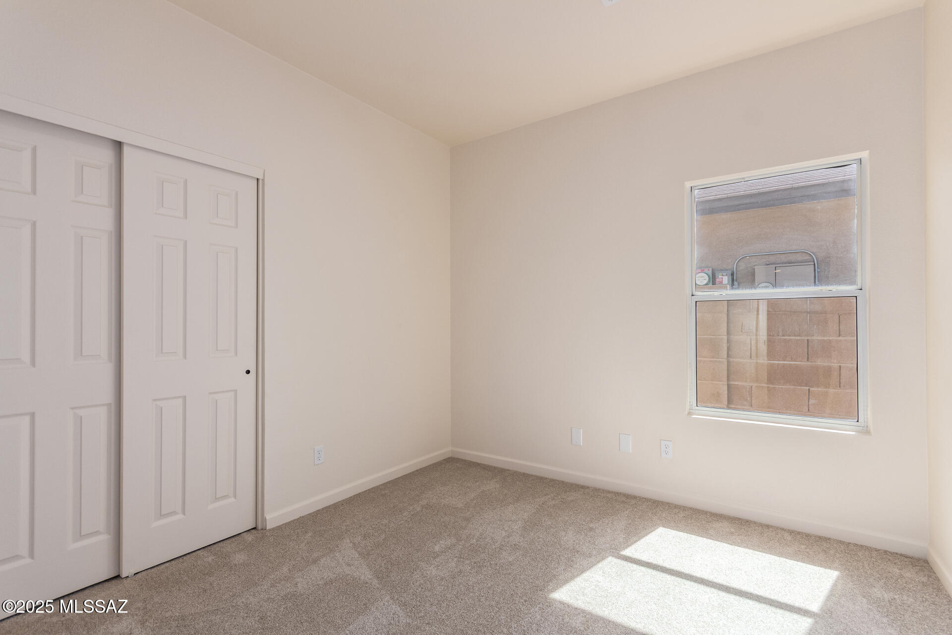 3368 N Pebble Rapids Place