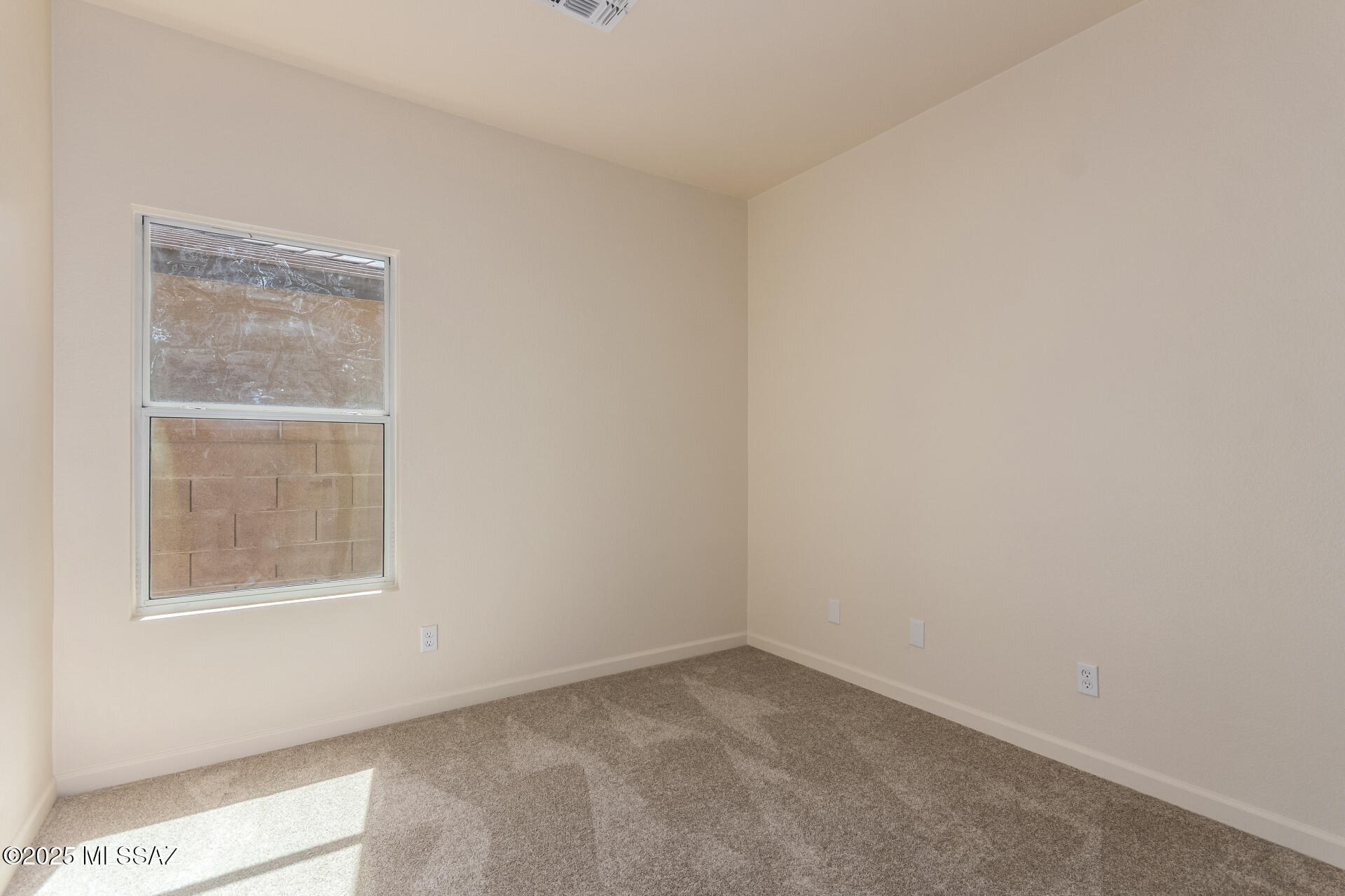 3368 N Pebble Rapids Place