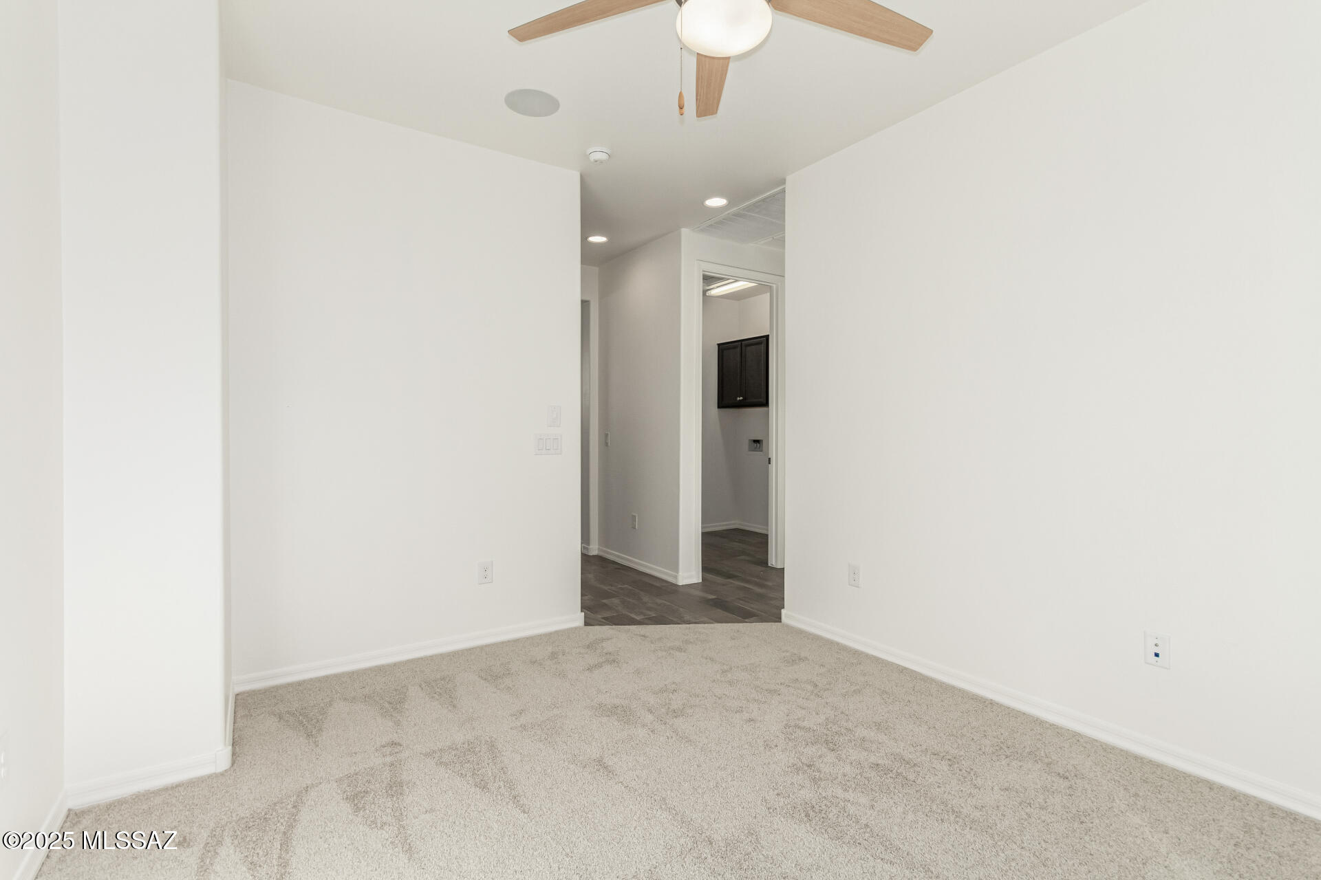 6485 E Via Jardin Verde