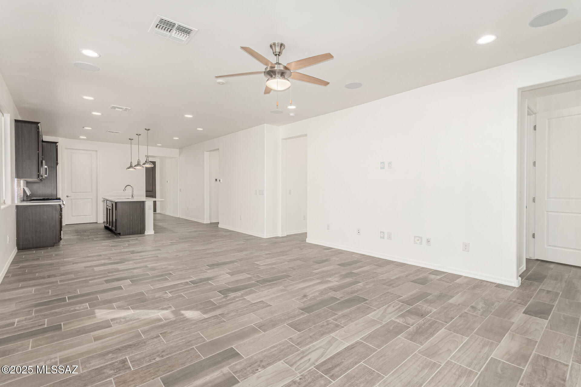 6485 E Via Jardin Verde