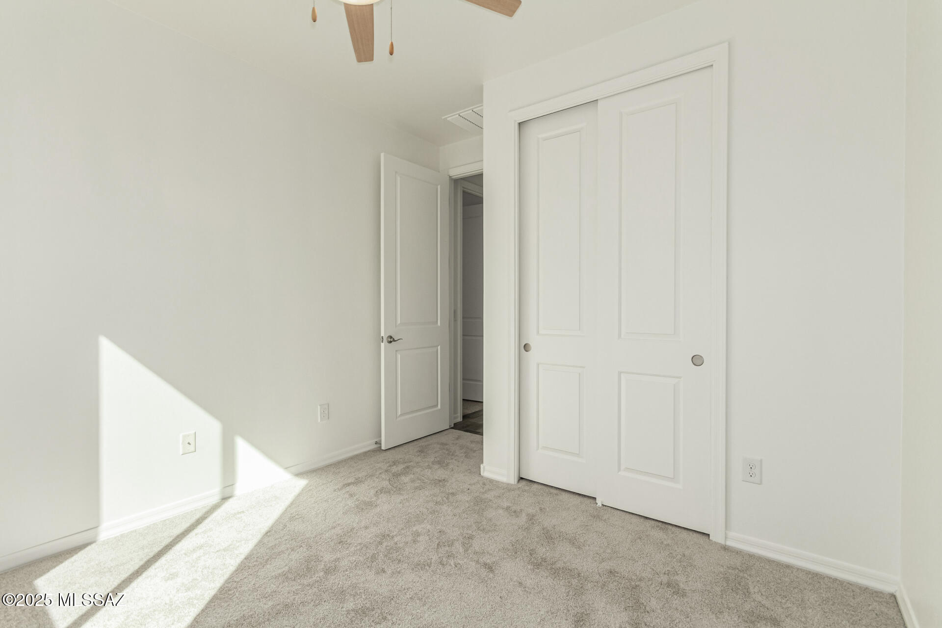 6485 E Via Jardin Verde