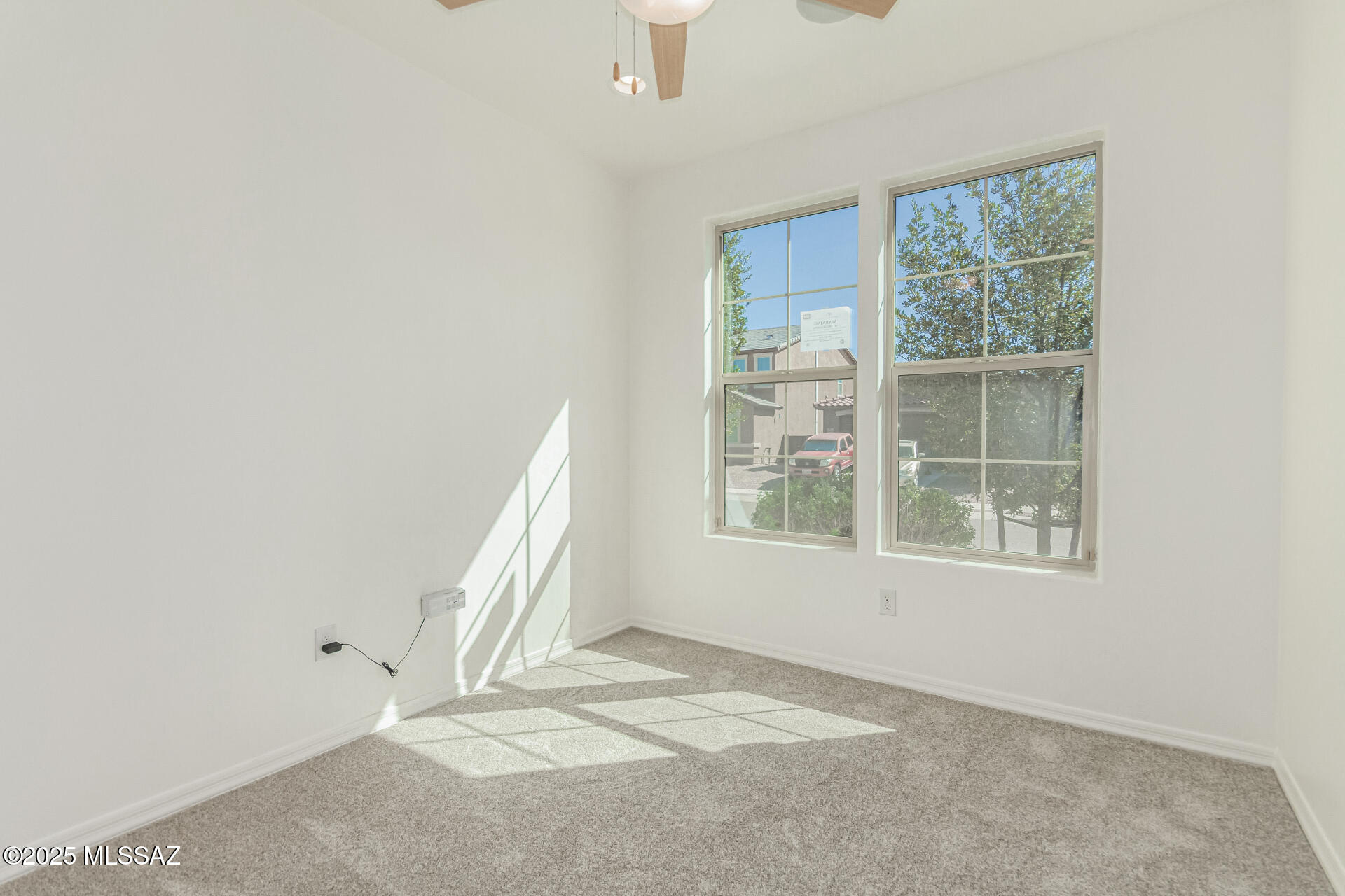 6485 E Via Jardin Verde