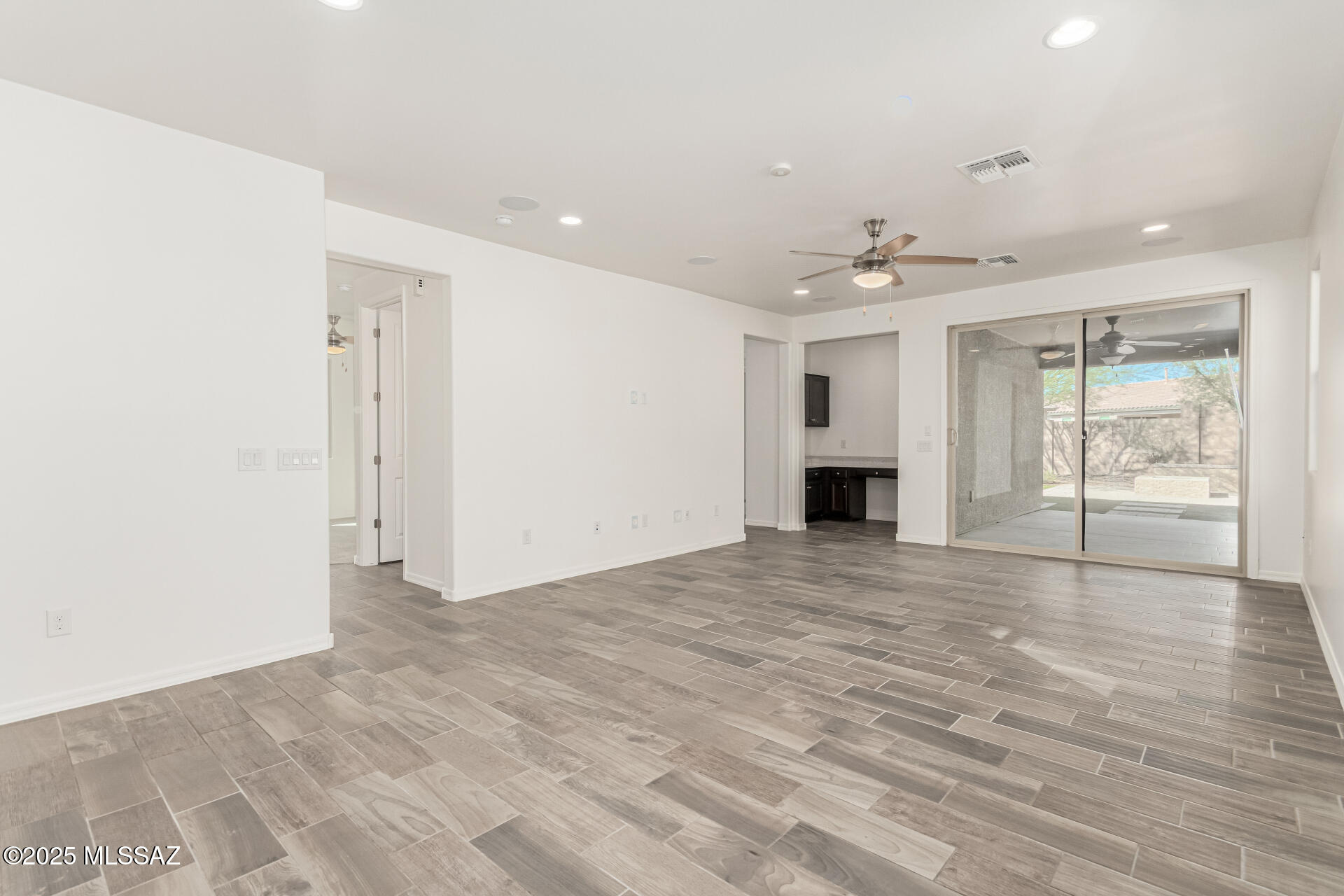 6485 E Via Jardin Verde