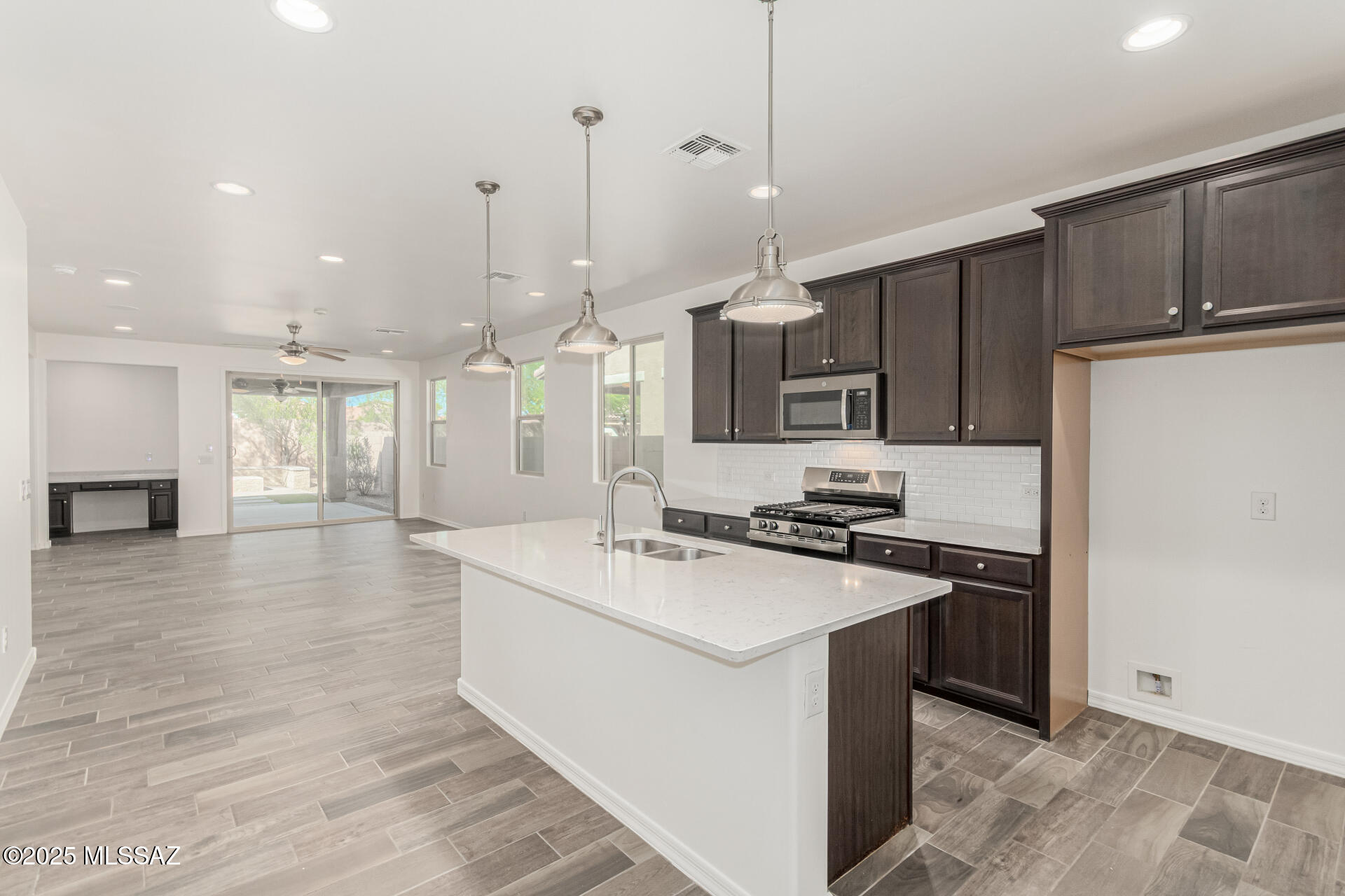 6485 E Via Jardin Verde