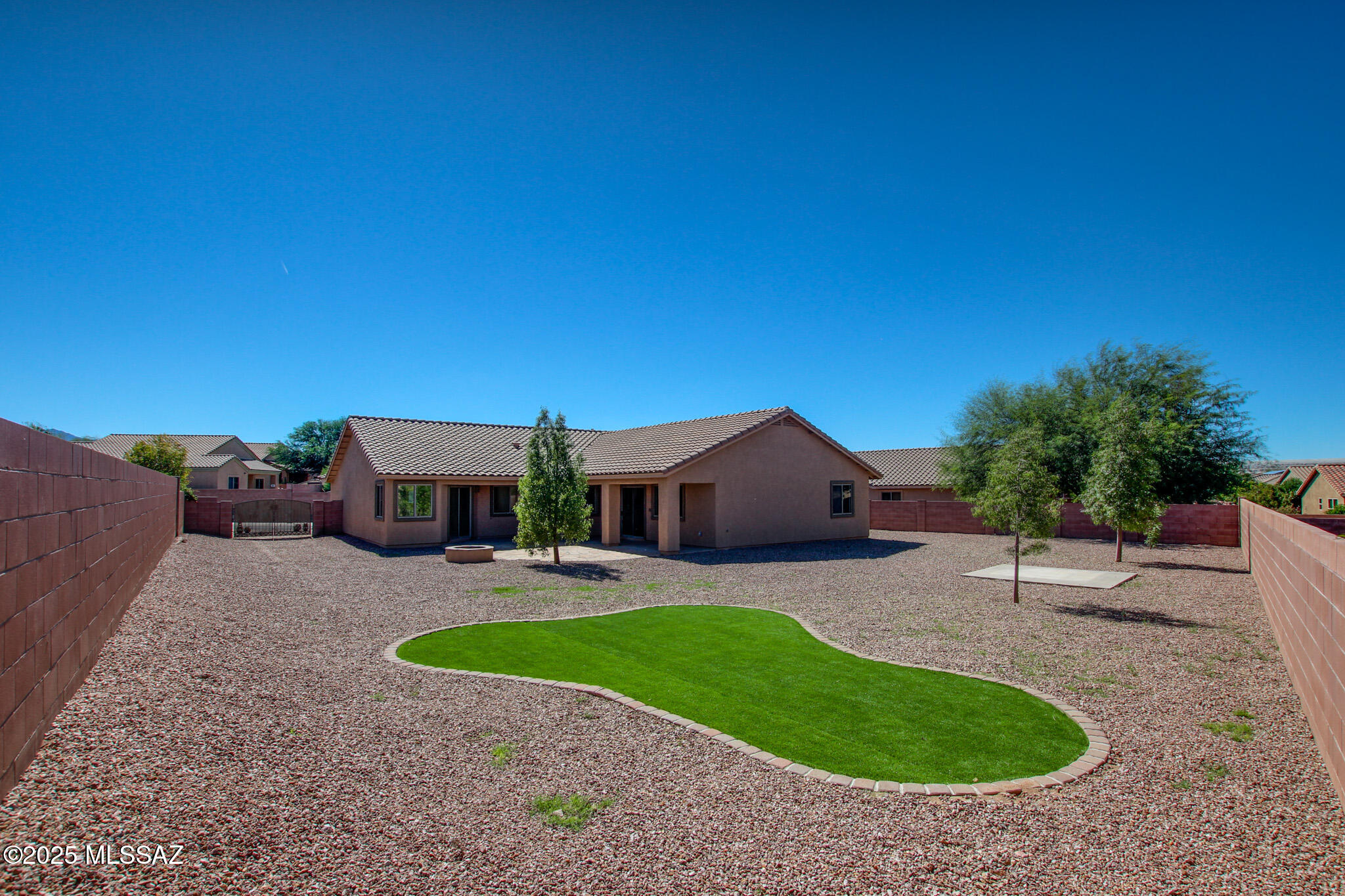 1091 E Providence Canyon Drive